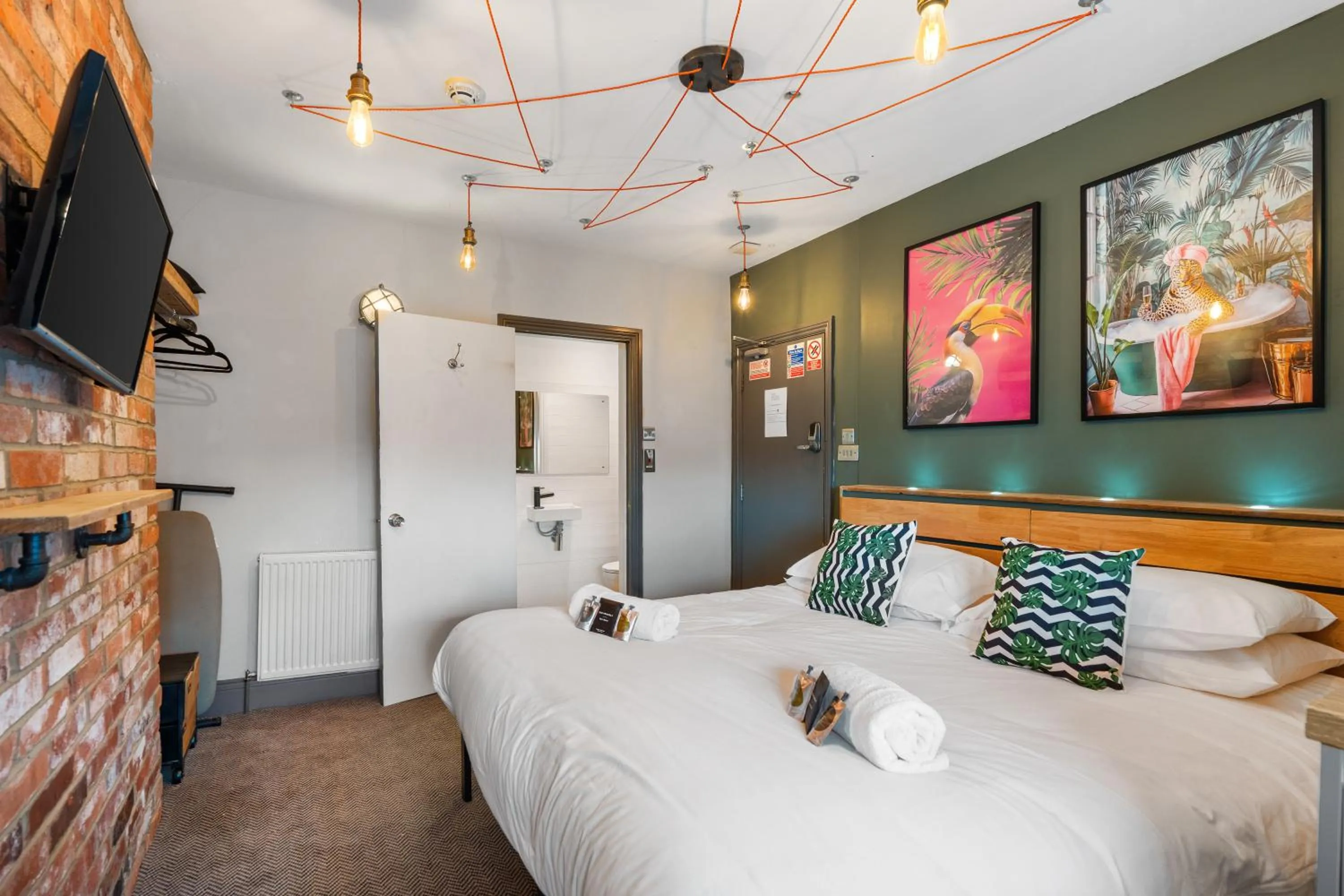 Bed in One Broad Street