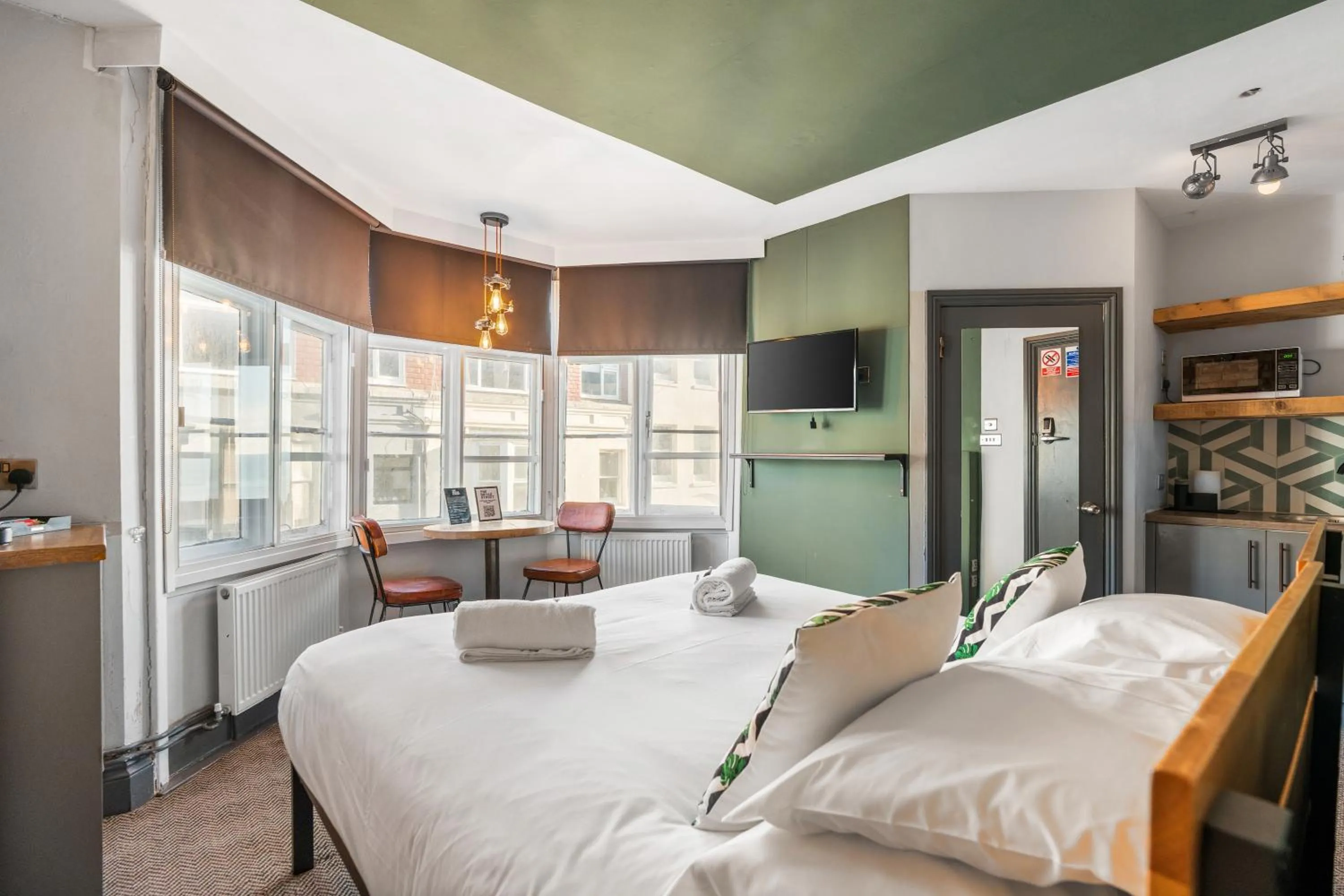 Bed in One Broad Street