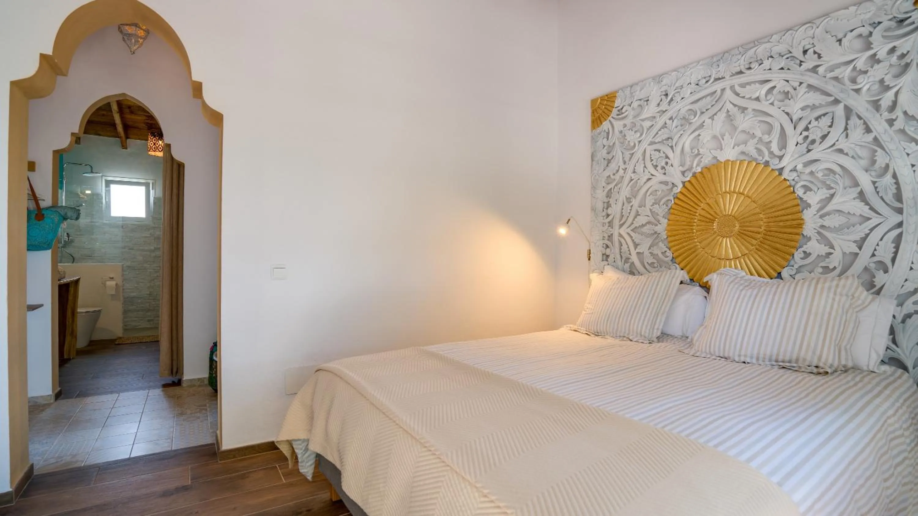 Bed in Casa Baliza, adults only
