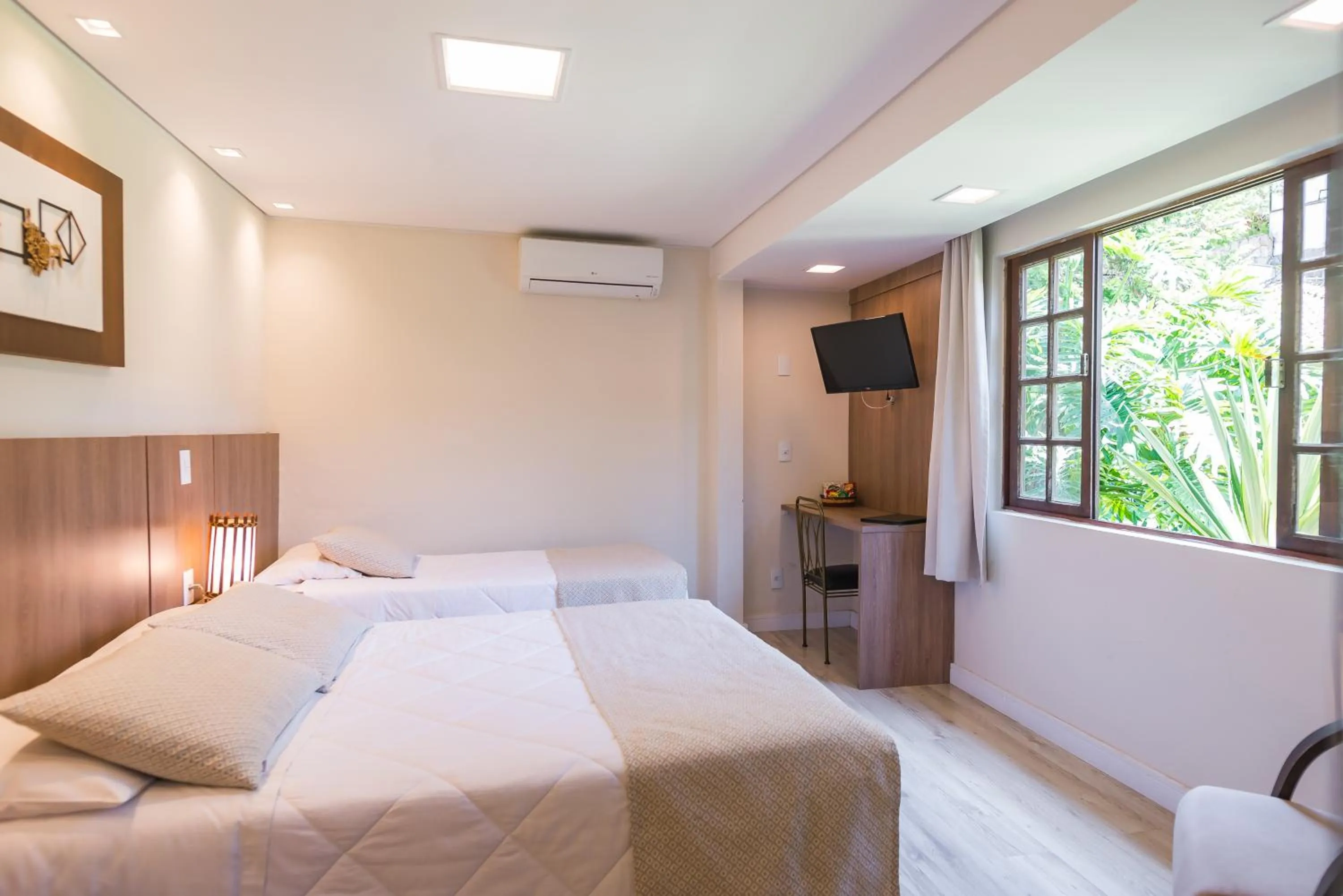 Bed in Hotel Serra Everest