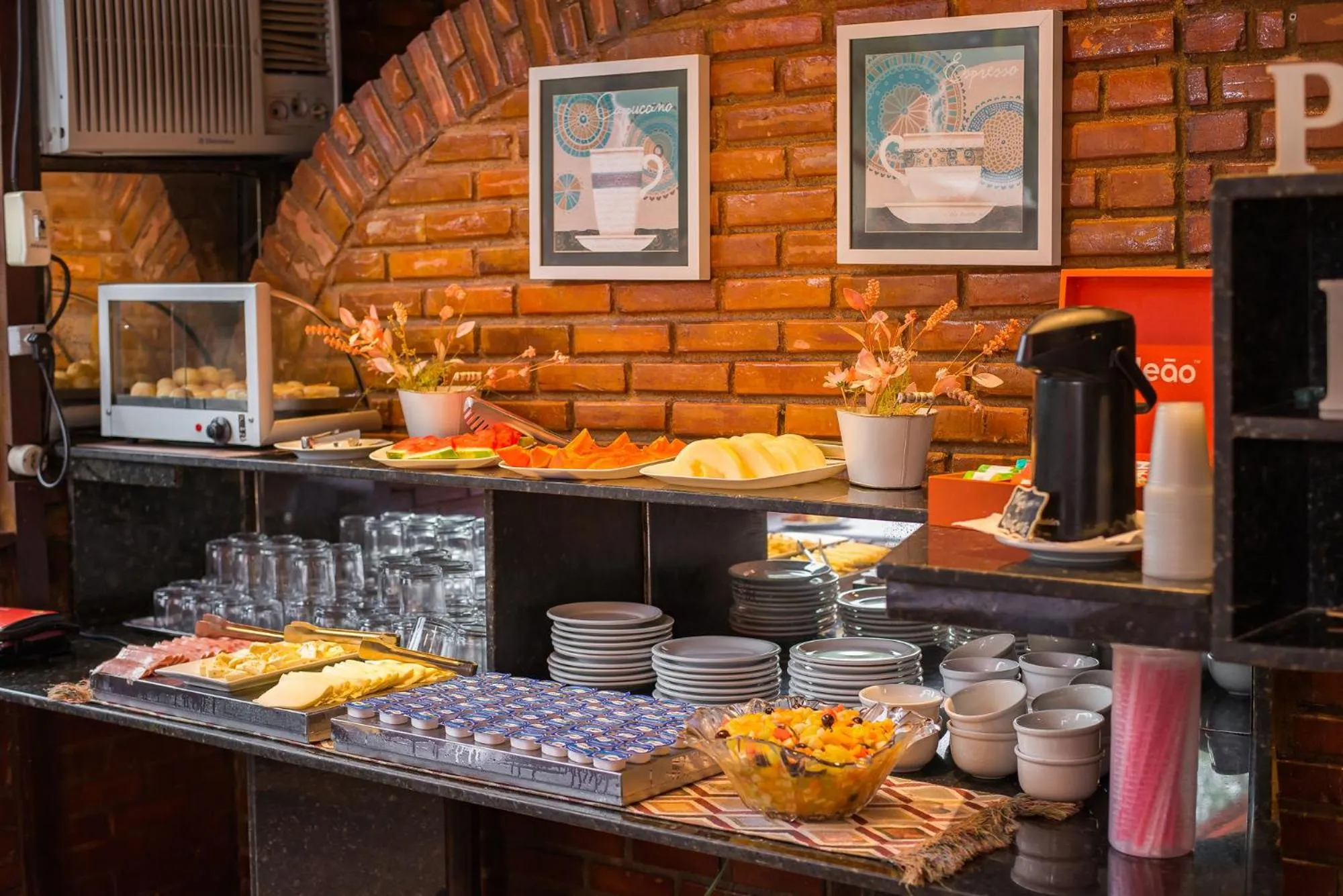 Buffet breakfast in Hotel Serra Everest