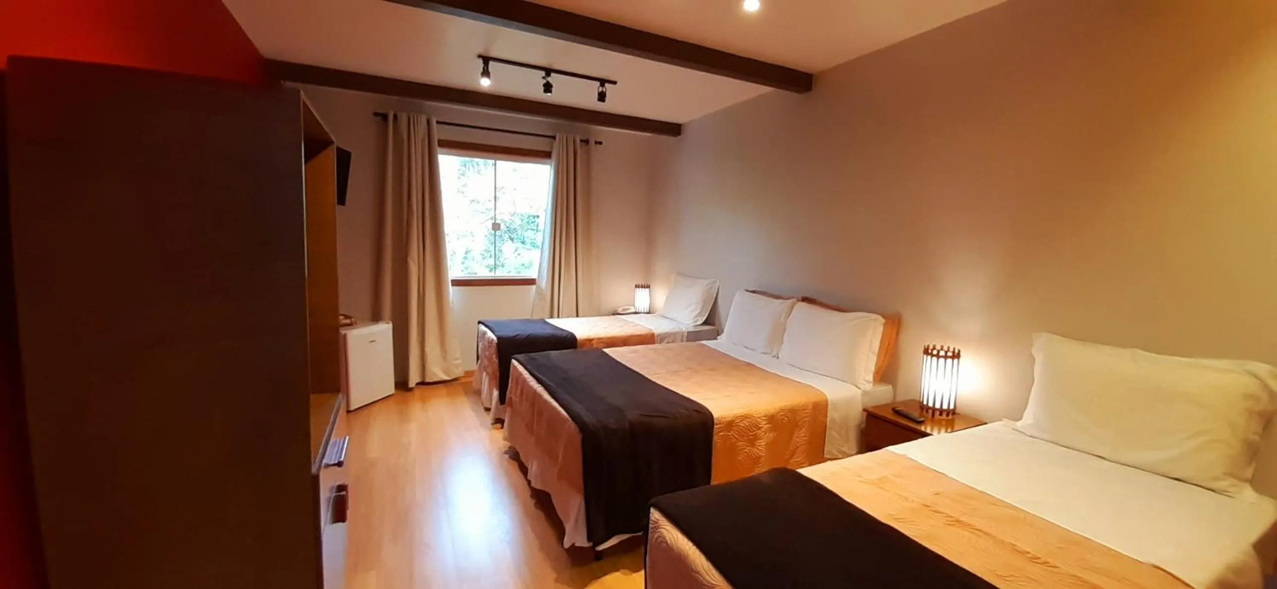 Bed in Hotel Serra Everest