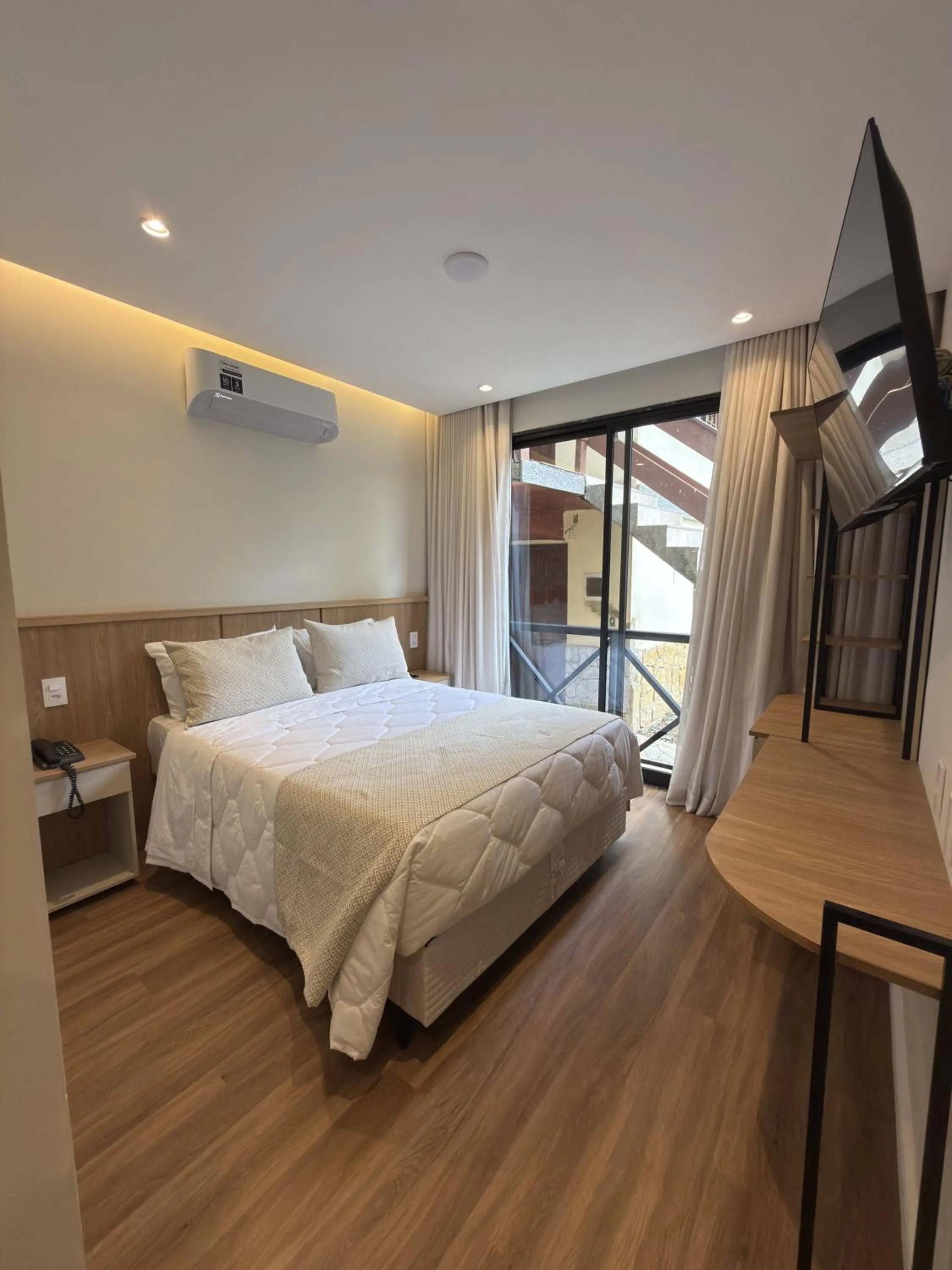 Bed in Hotel Serra Everest