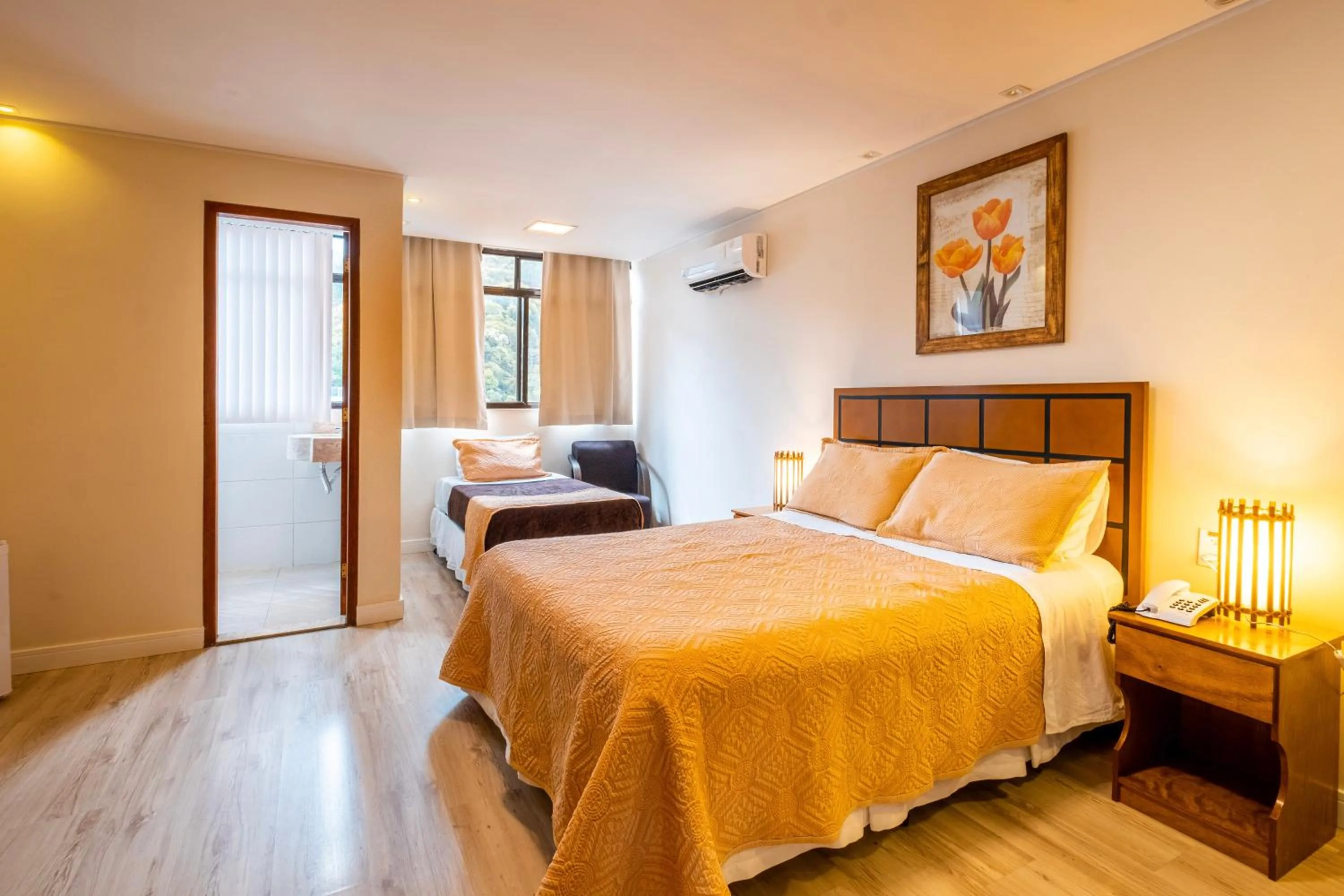 Bed in Hotel Serra Everest