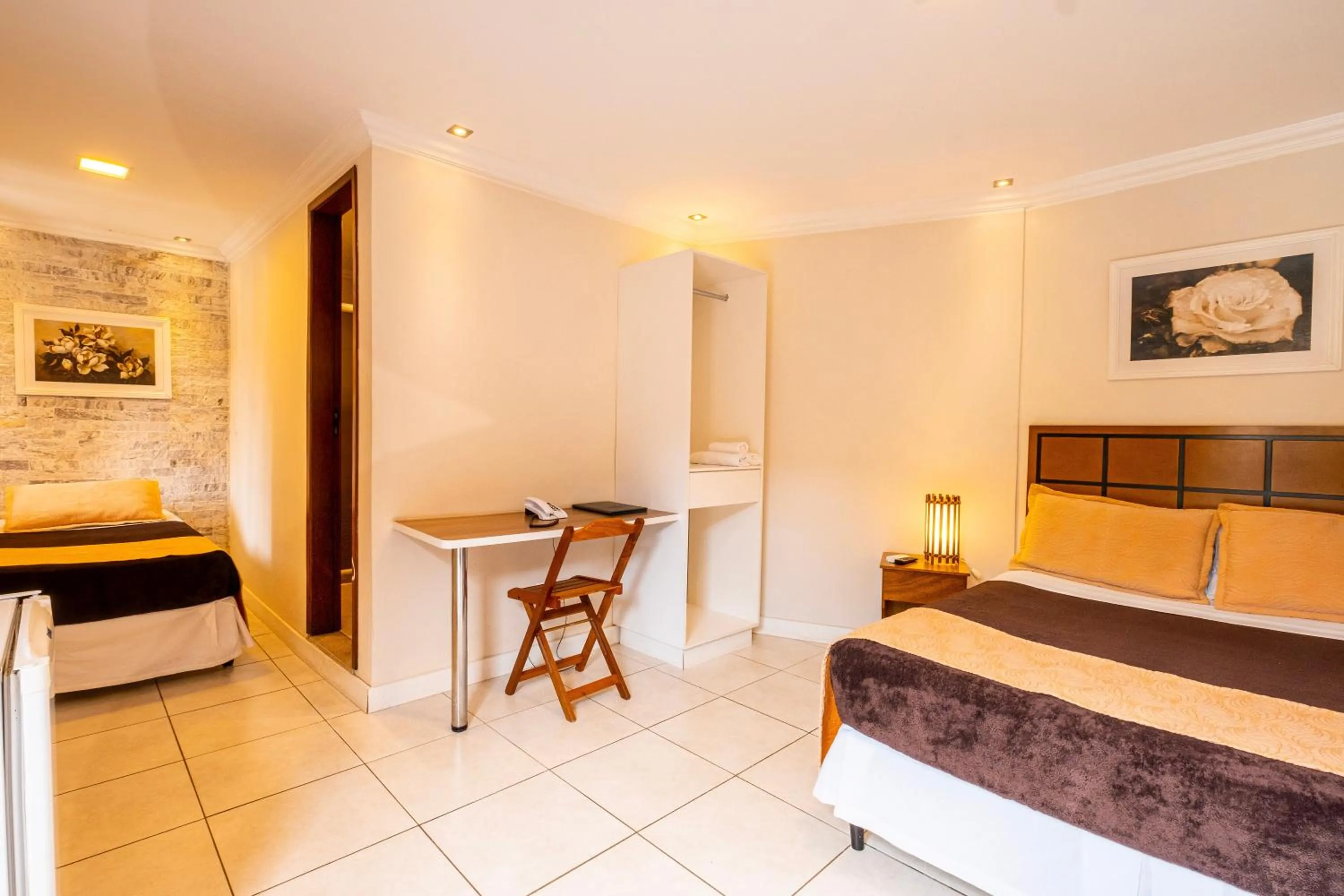 Bed in Hotel Serra Everest