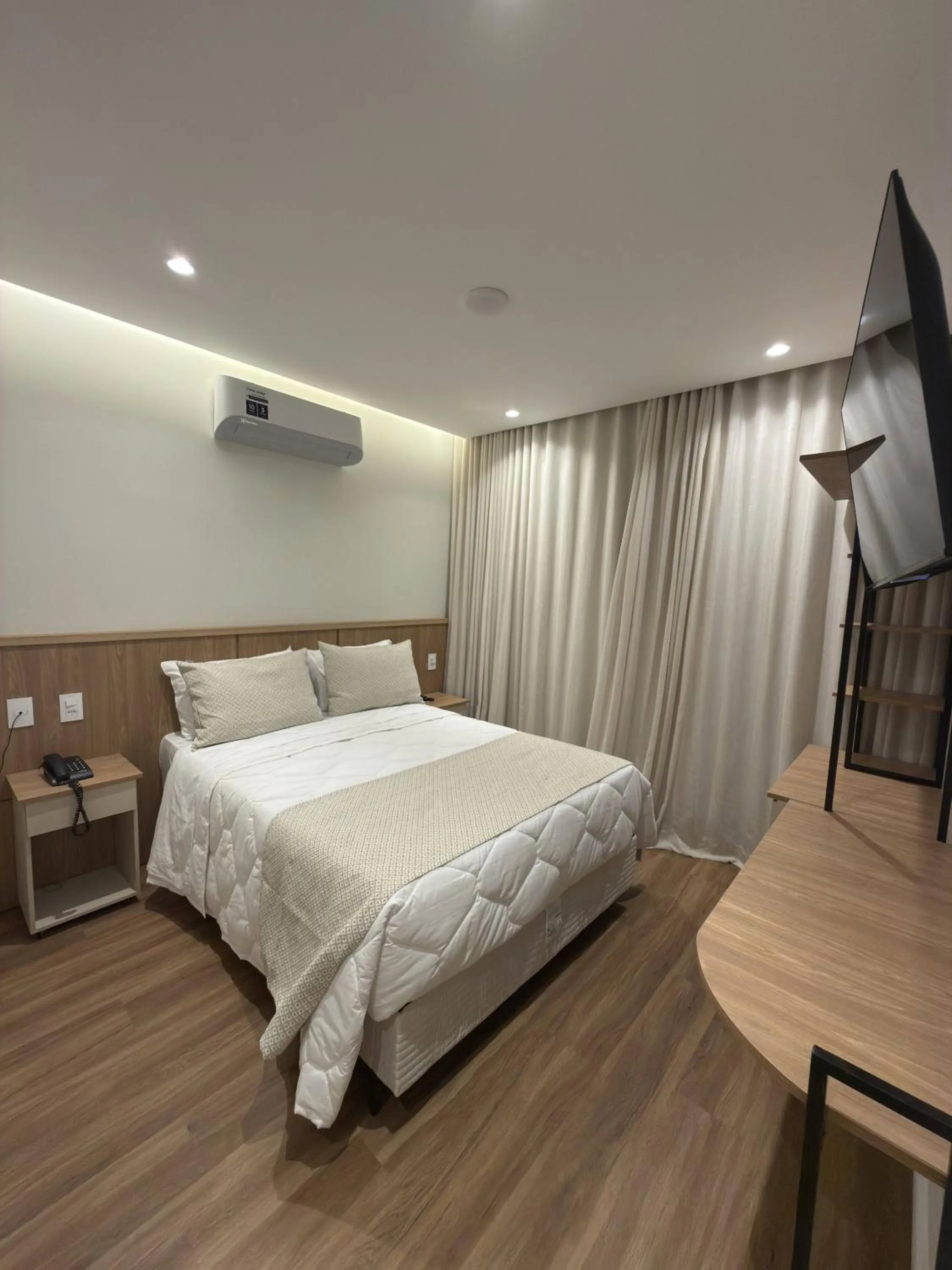 Bed in Hotel Serra Everest