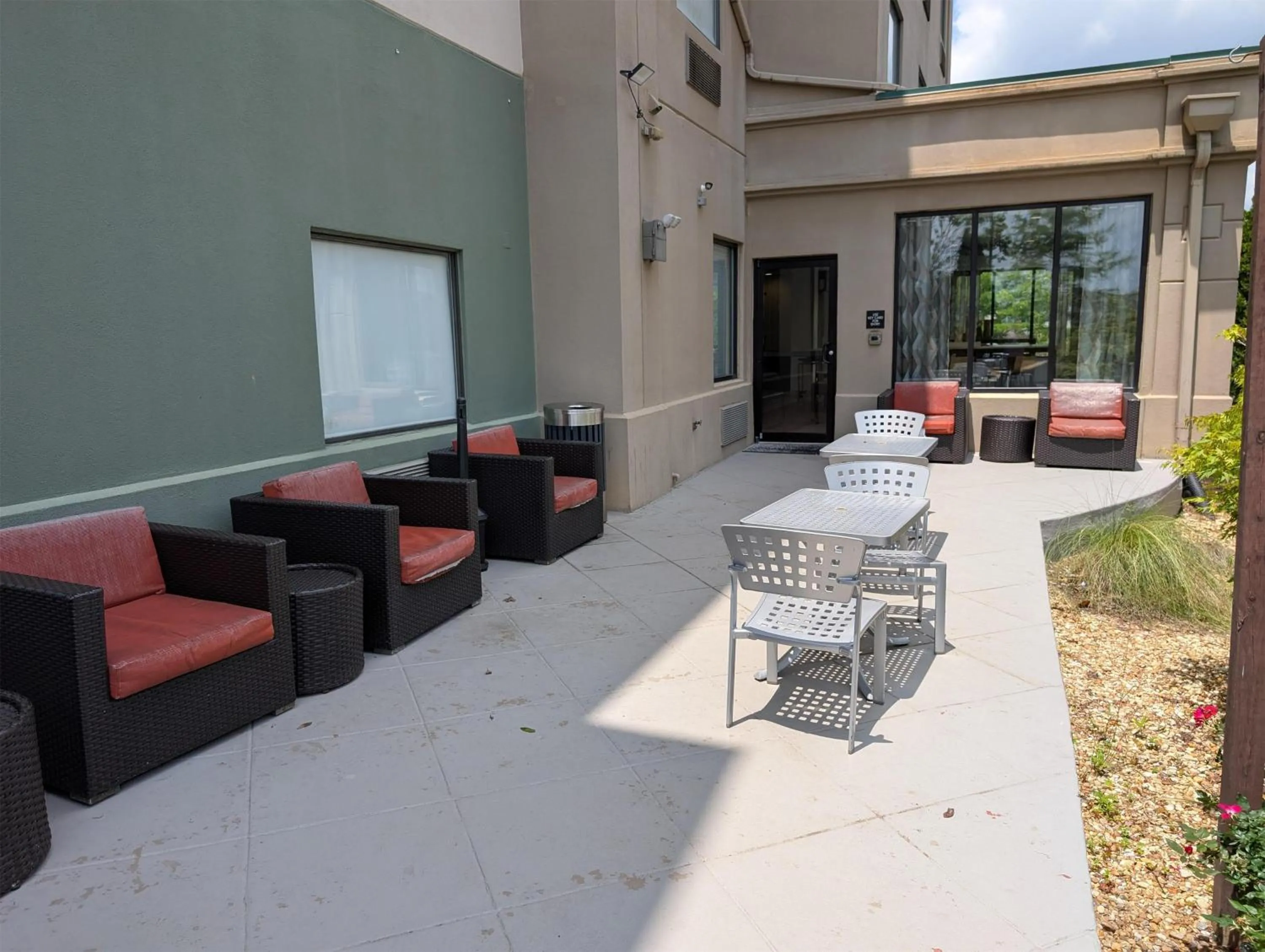 Property building in Sonesta Essential Columbus