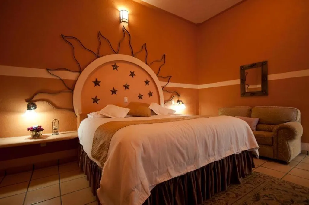 Bed in Hotel El Rebozo