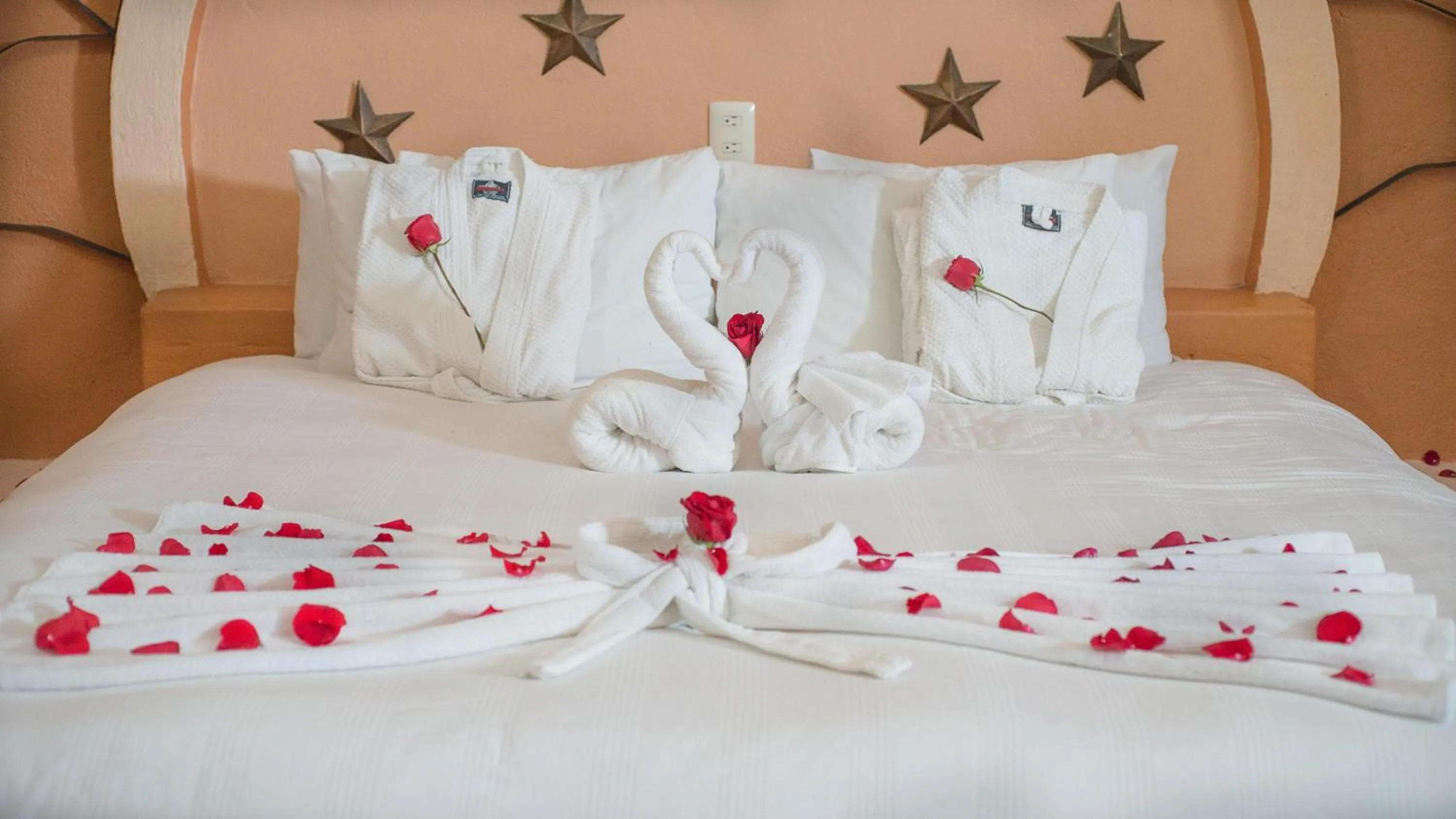 Bed in Hotel El Rebozo