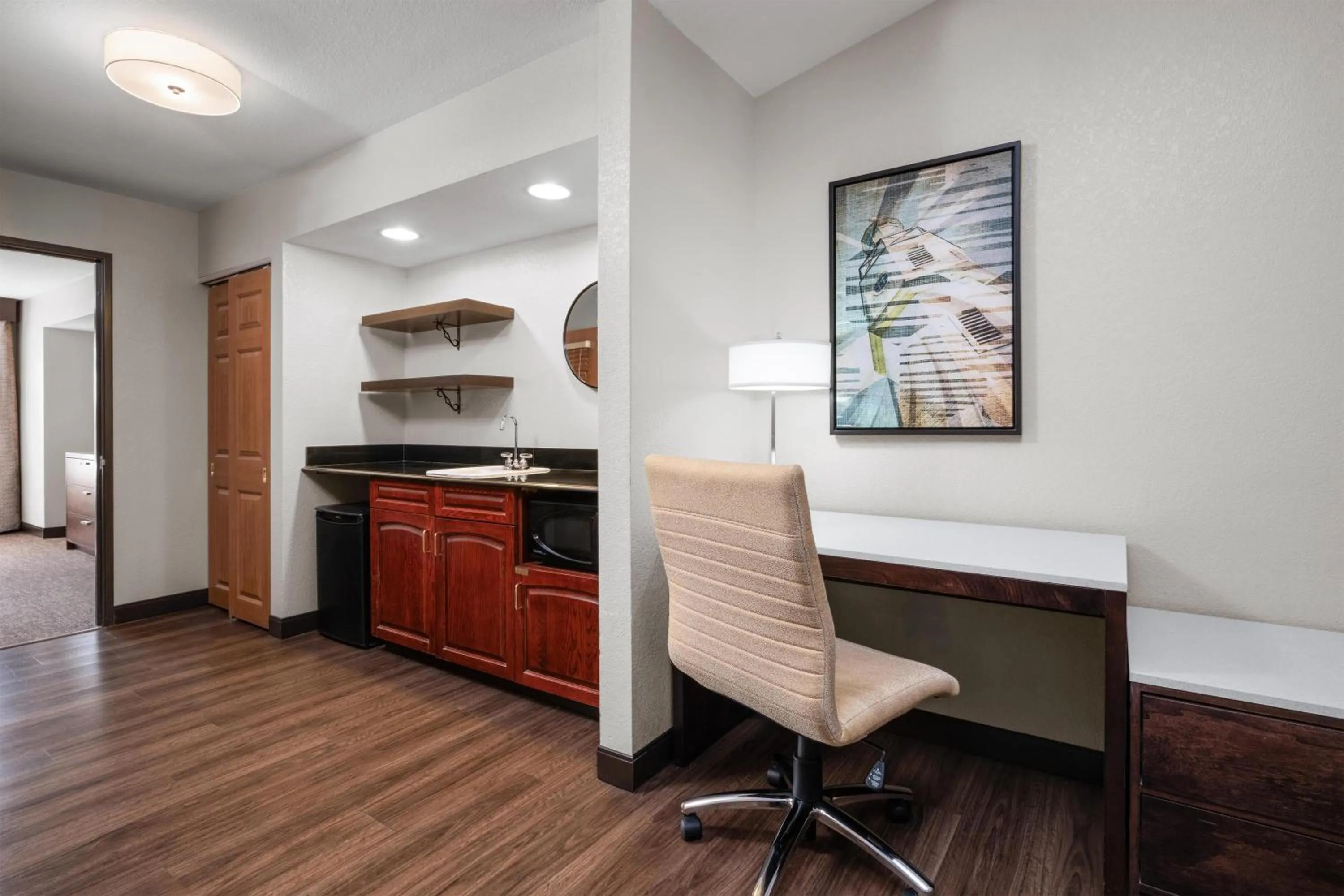 Bedroom in Best Western Premier Bridgewood Hotel Resort