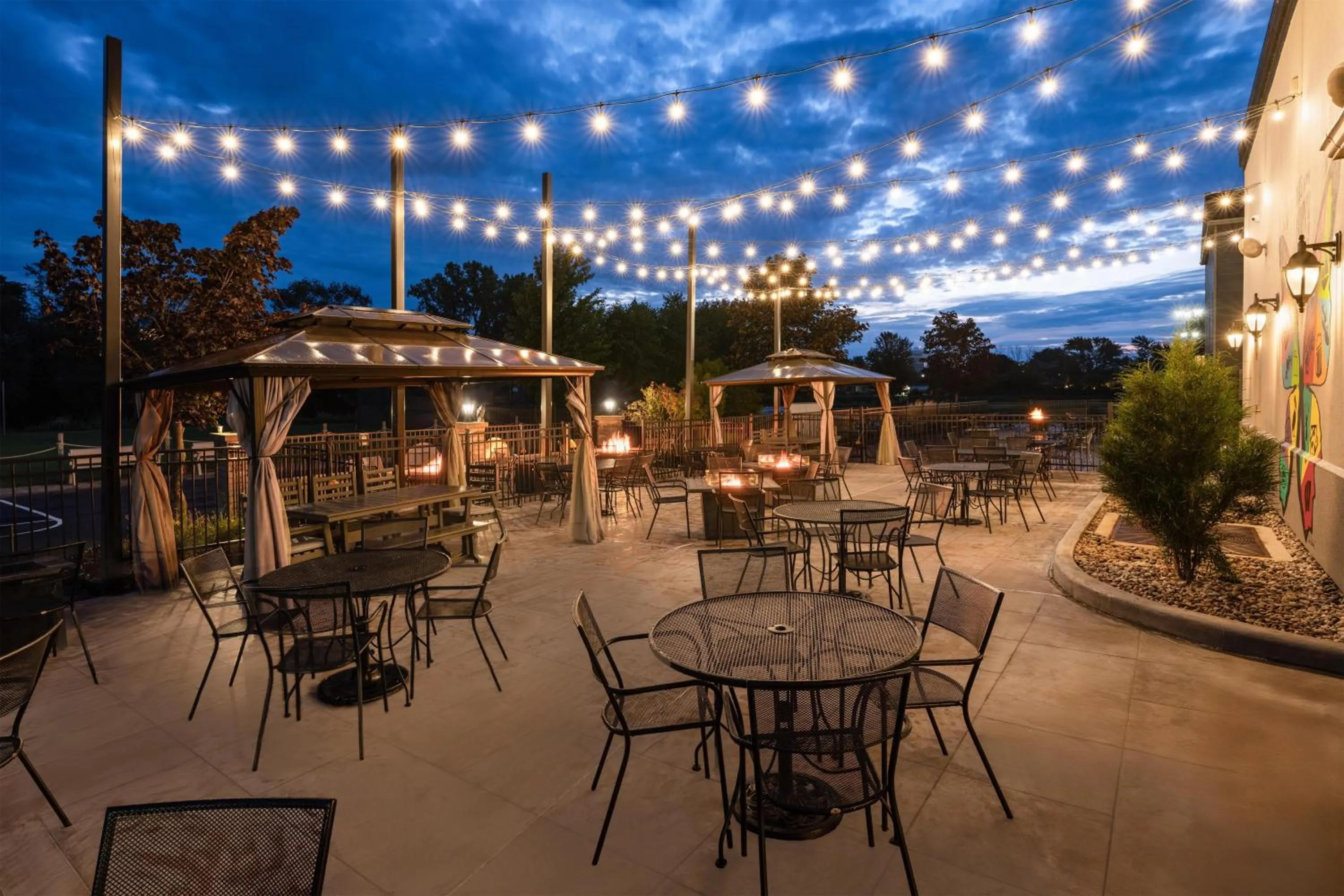 Restaurant/places to eat in Best Western Premier Bridgewood Hotel Resort