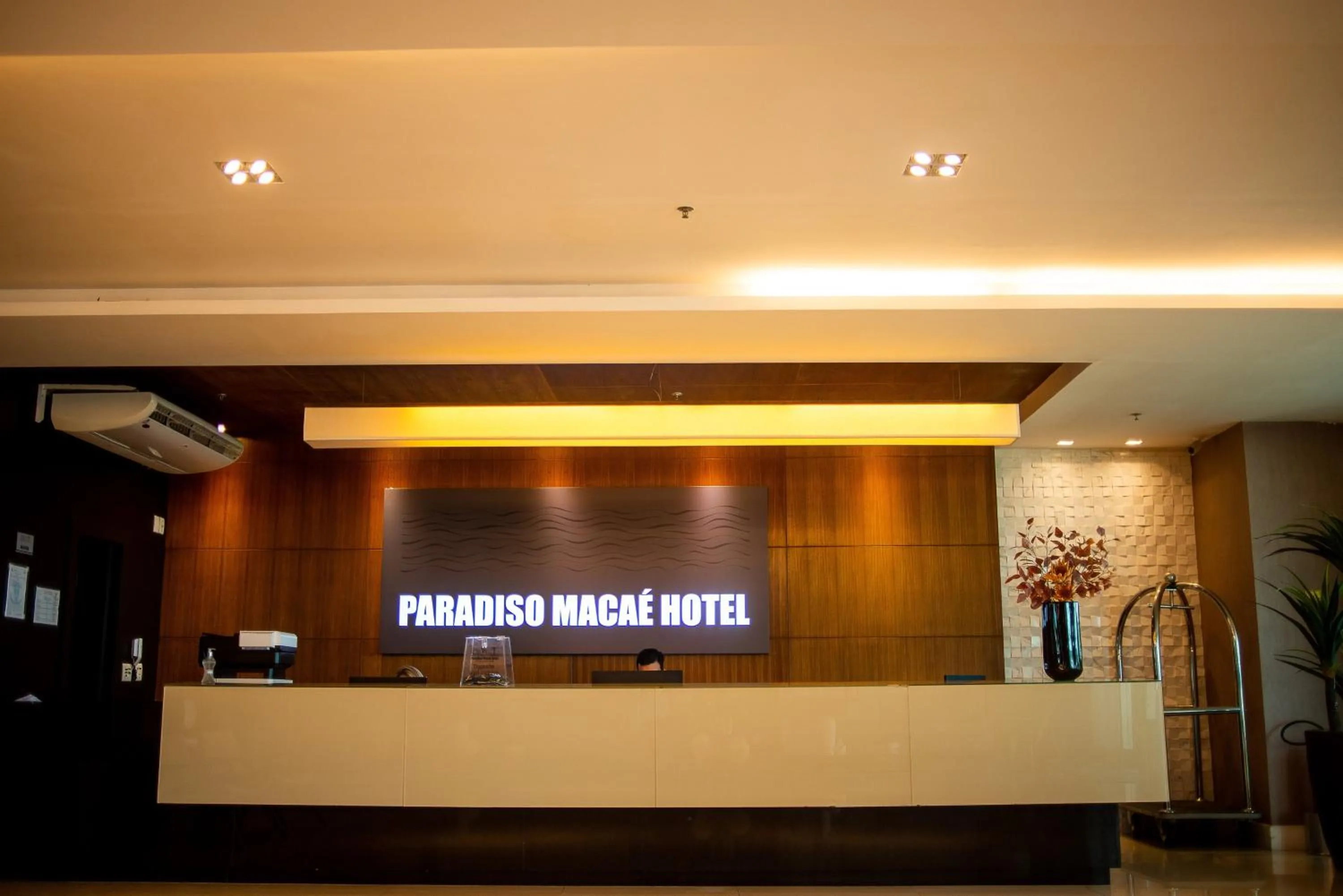 Property building in Paradiso Macae Hotel