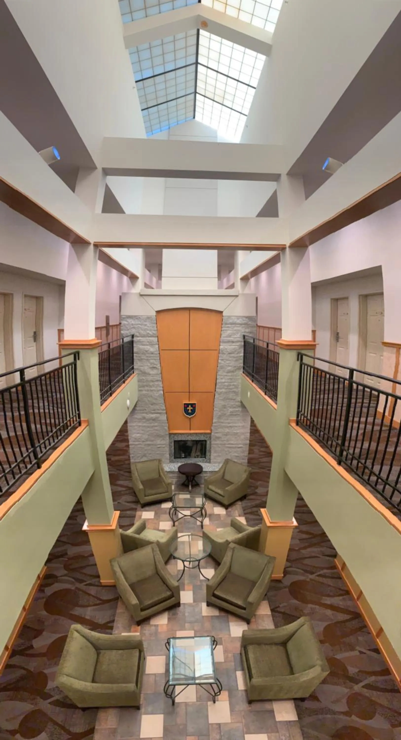 Seating area in Rocklin Park Hotel, Trademark Collection by Wyndham