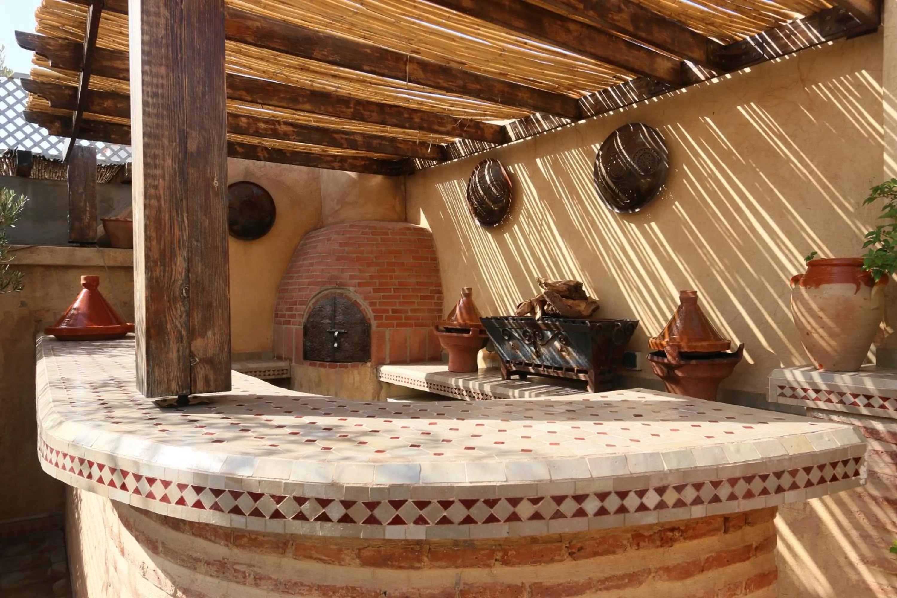 Decorative detail in Riad L'Emir