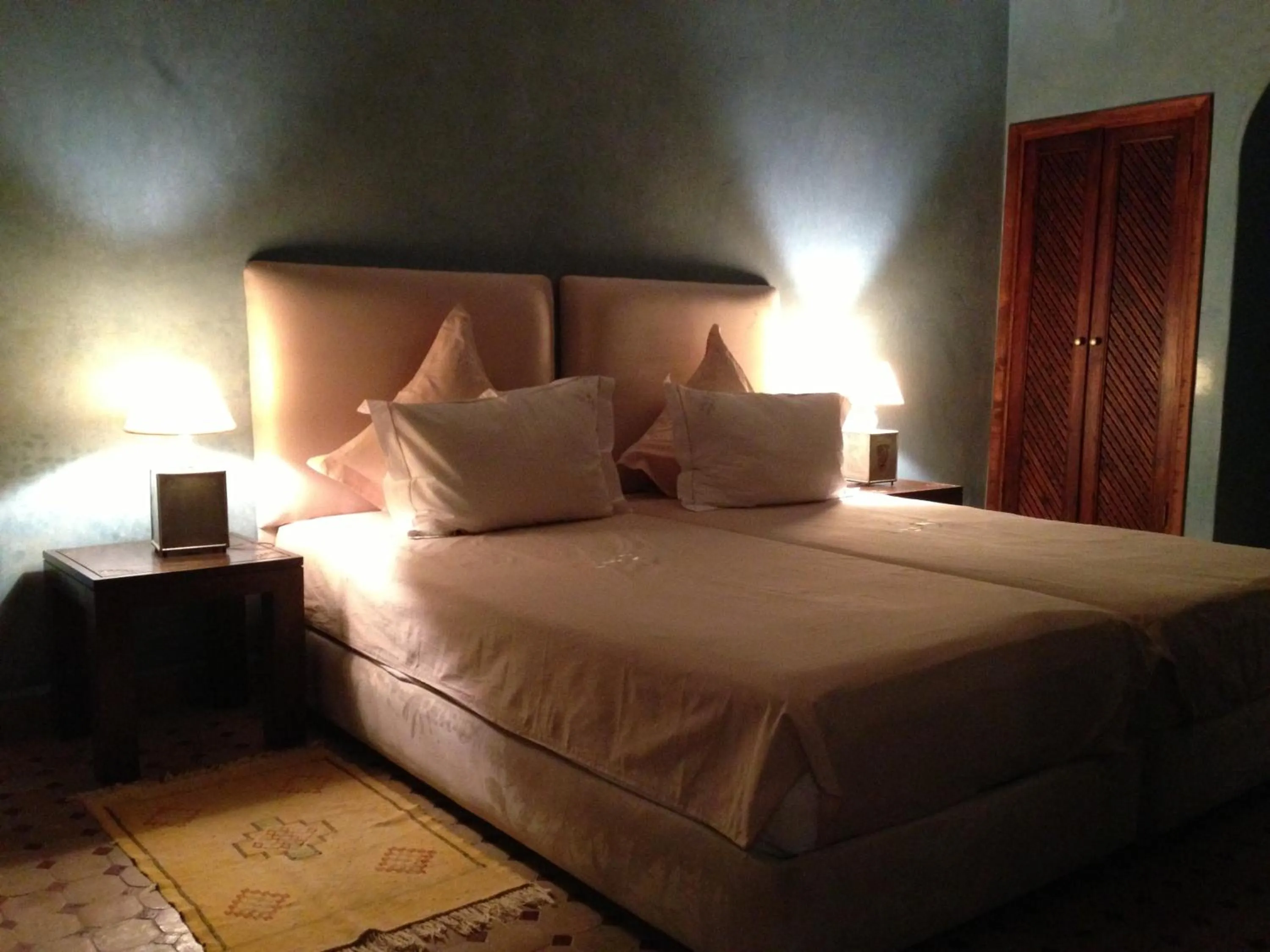 Bed in Riad L'Emir