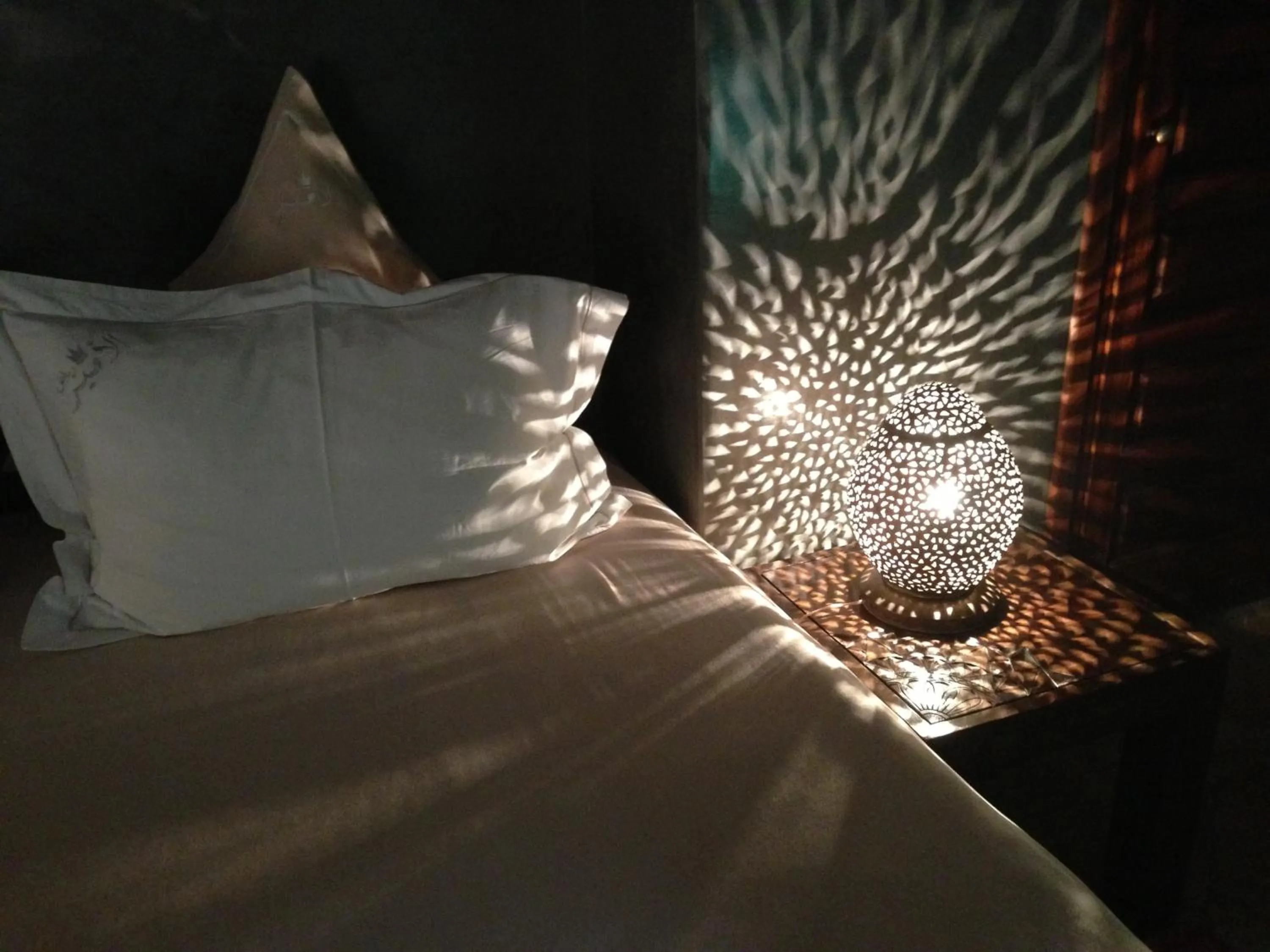 Decorative detail, Bed in Riad L'Emir