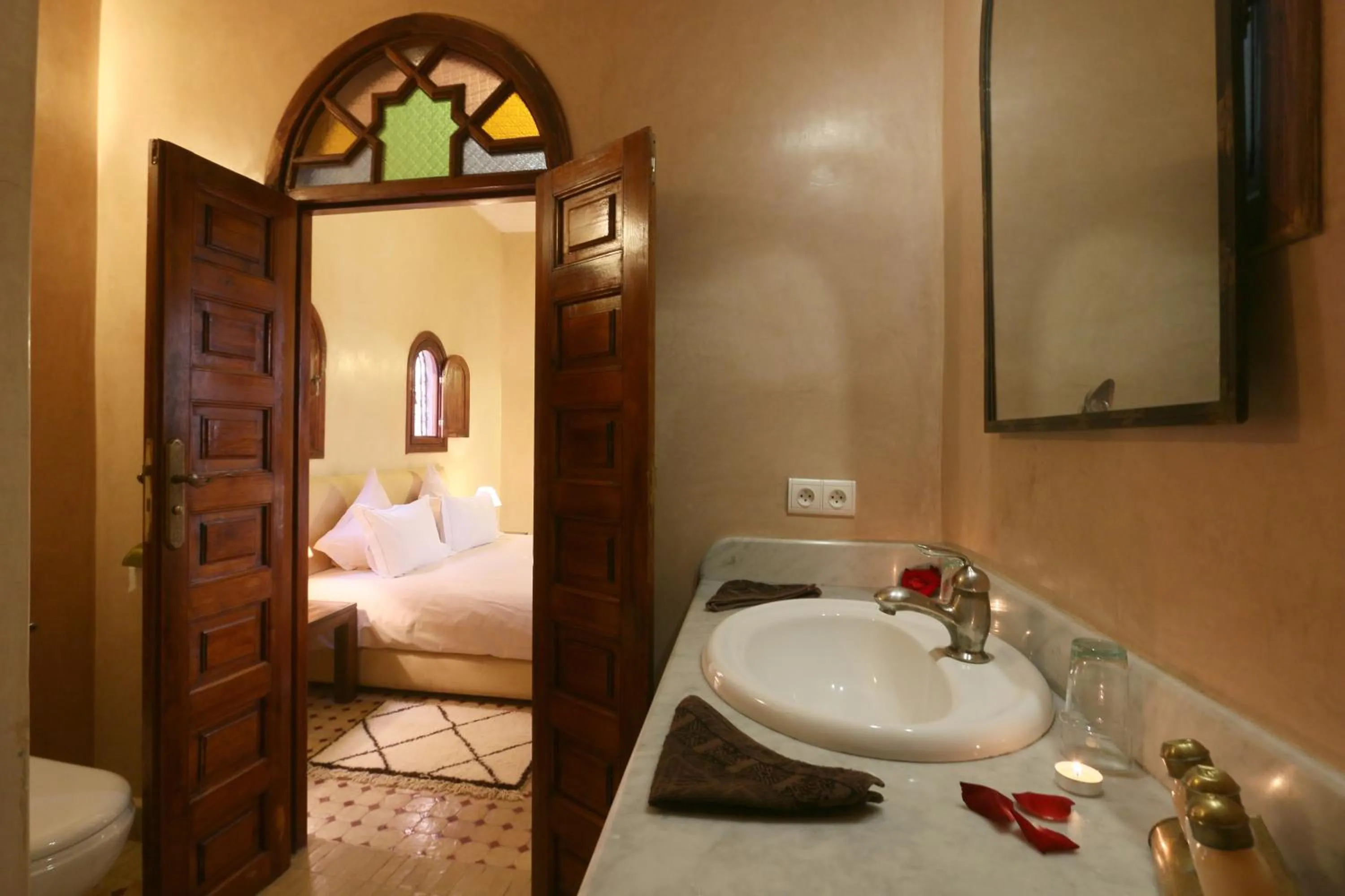 Bathroom in Riad L'Emir