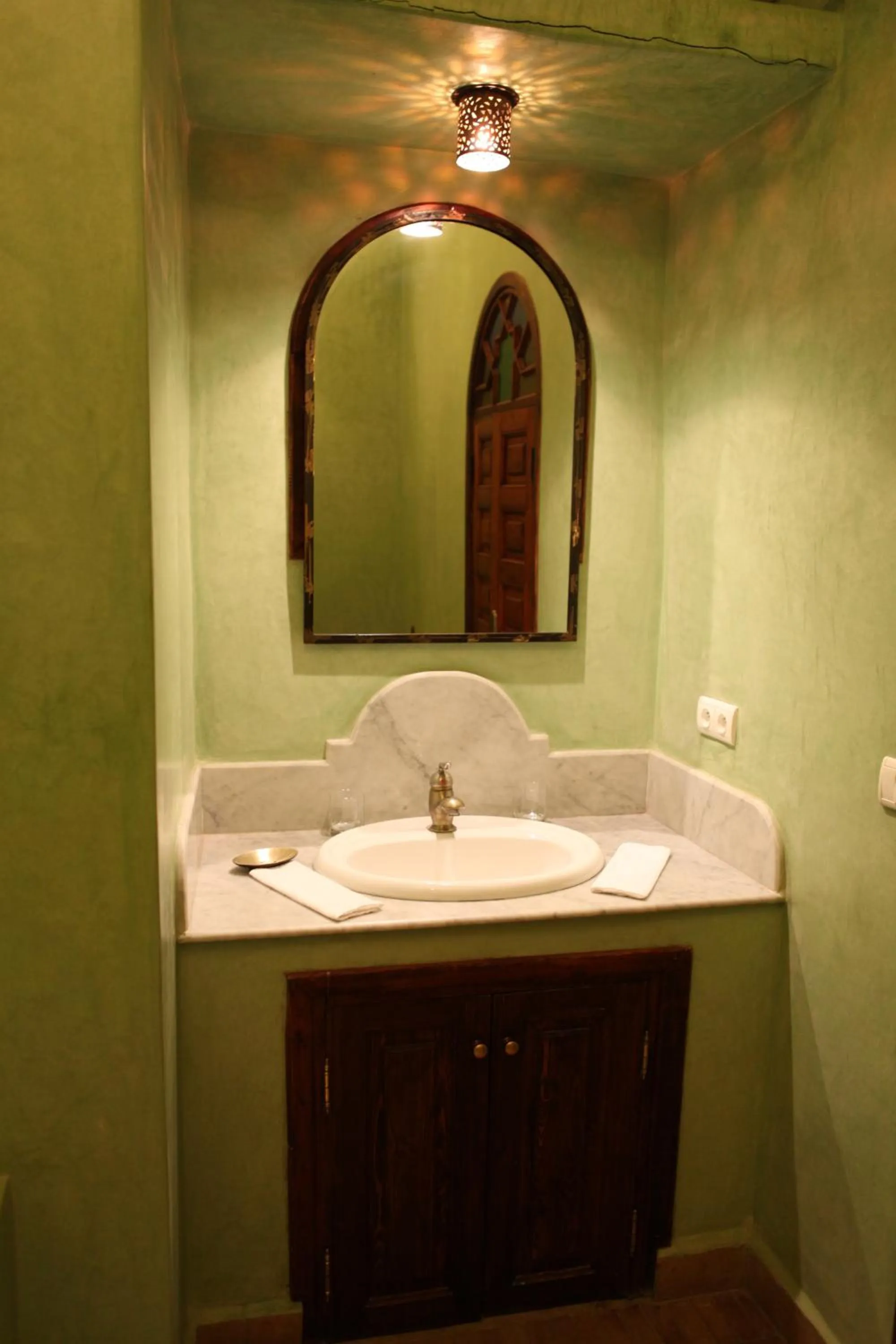 Bathroom in Riad L'Emir