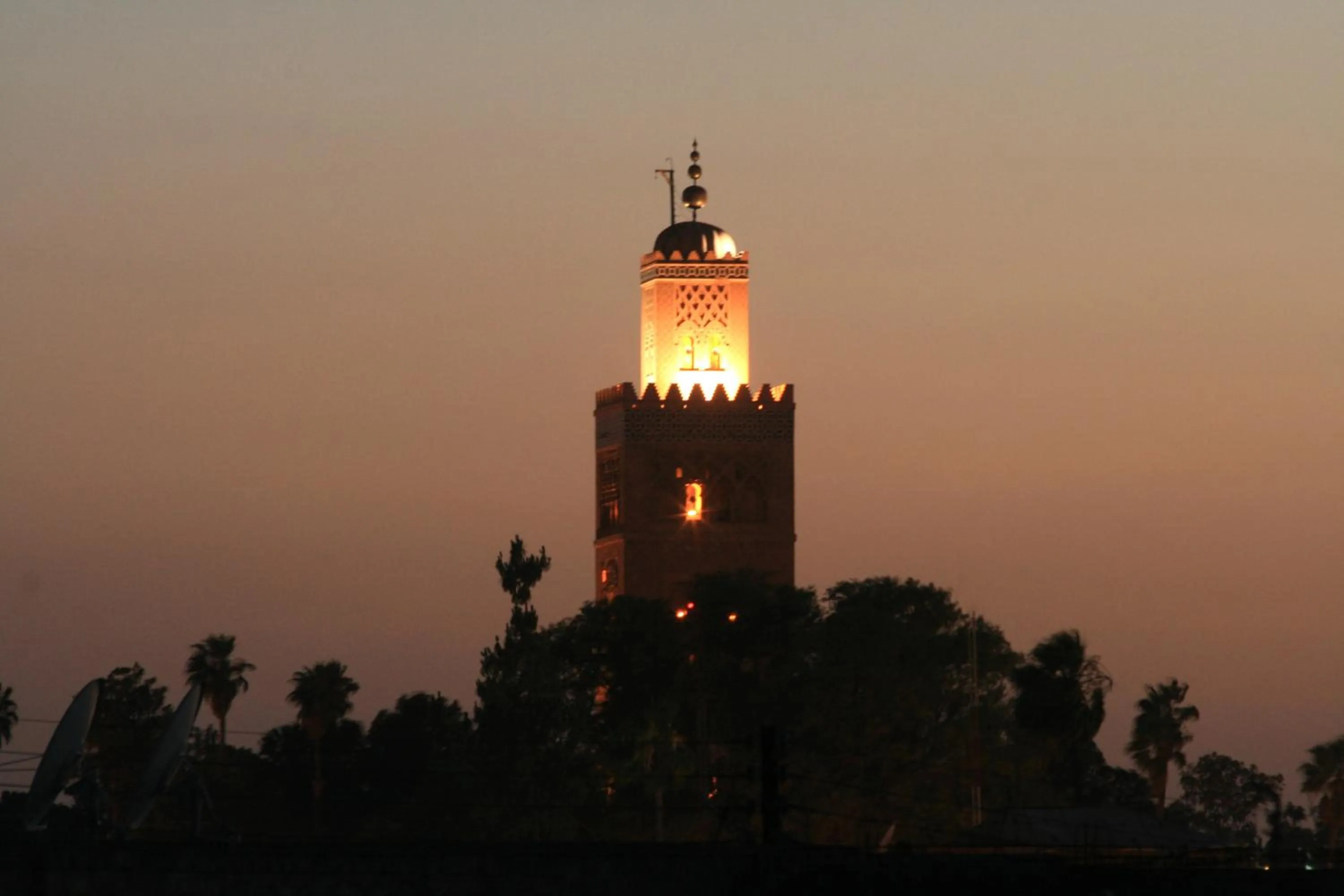 Area and facilities in Riad L'Emir