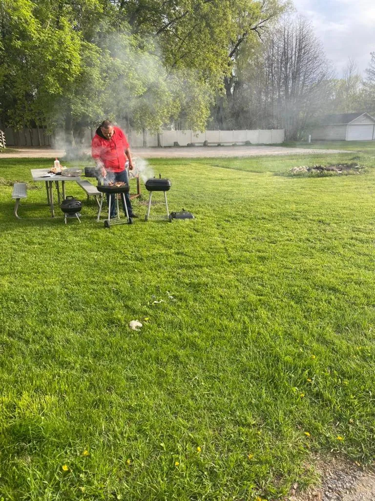 Property building in Budget Inn Marinette