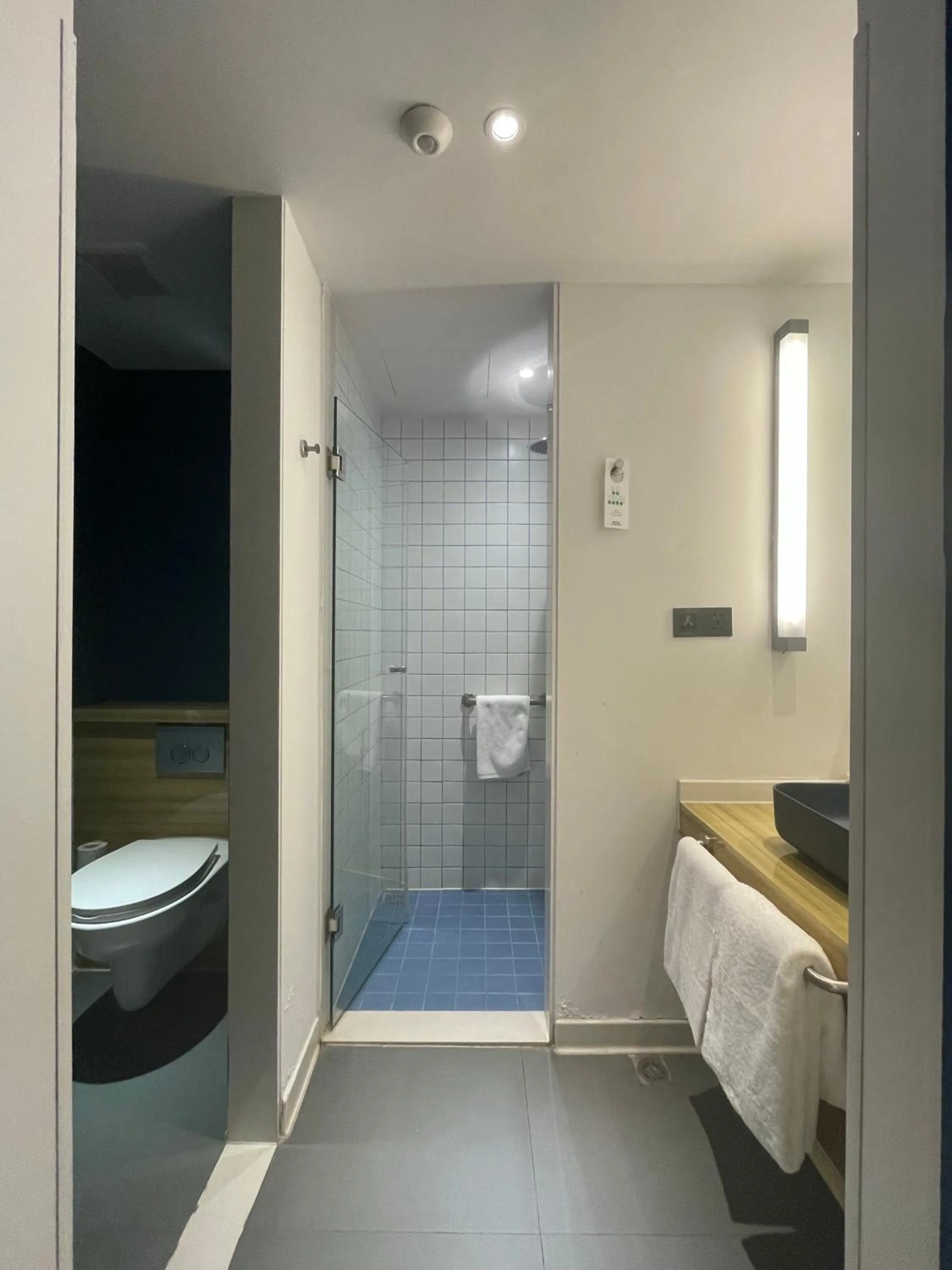 Toilet in Campanile Hotel - Shanghai Jing'an Temple