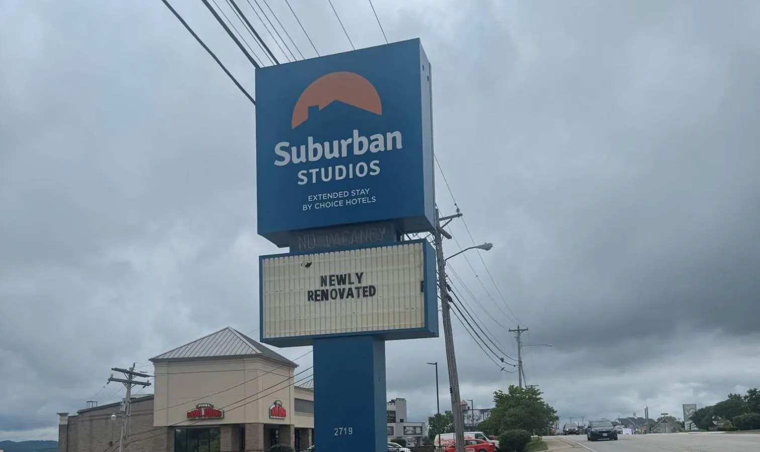 Property building in Suburban Studios Branson On The Strip