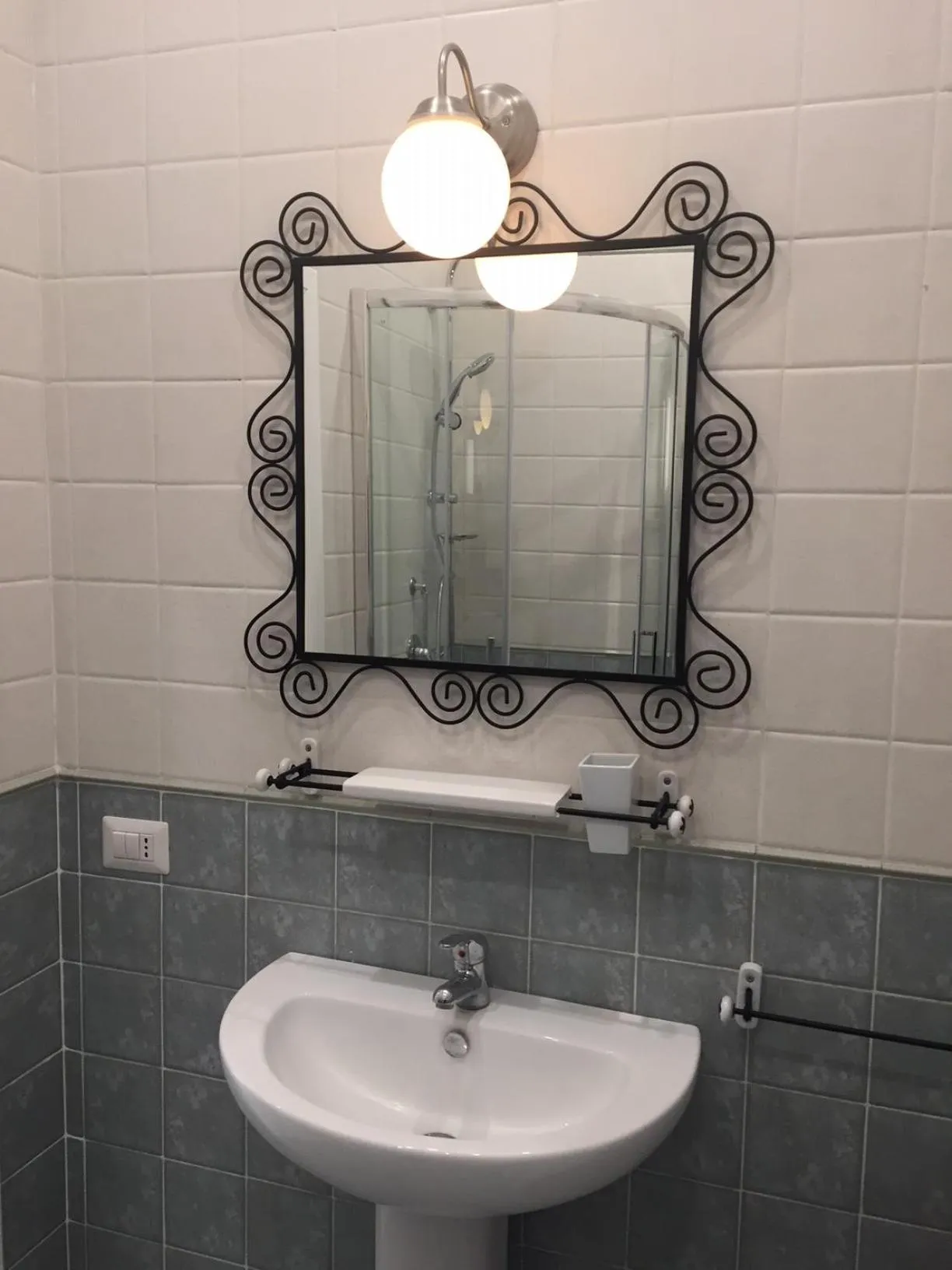 Bathroom in Albergo Oasi