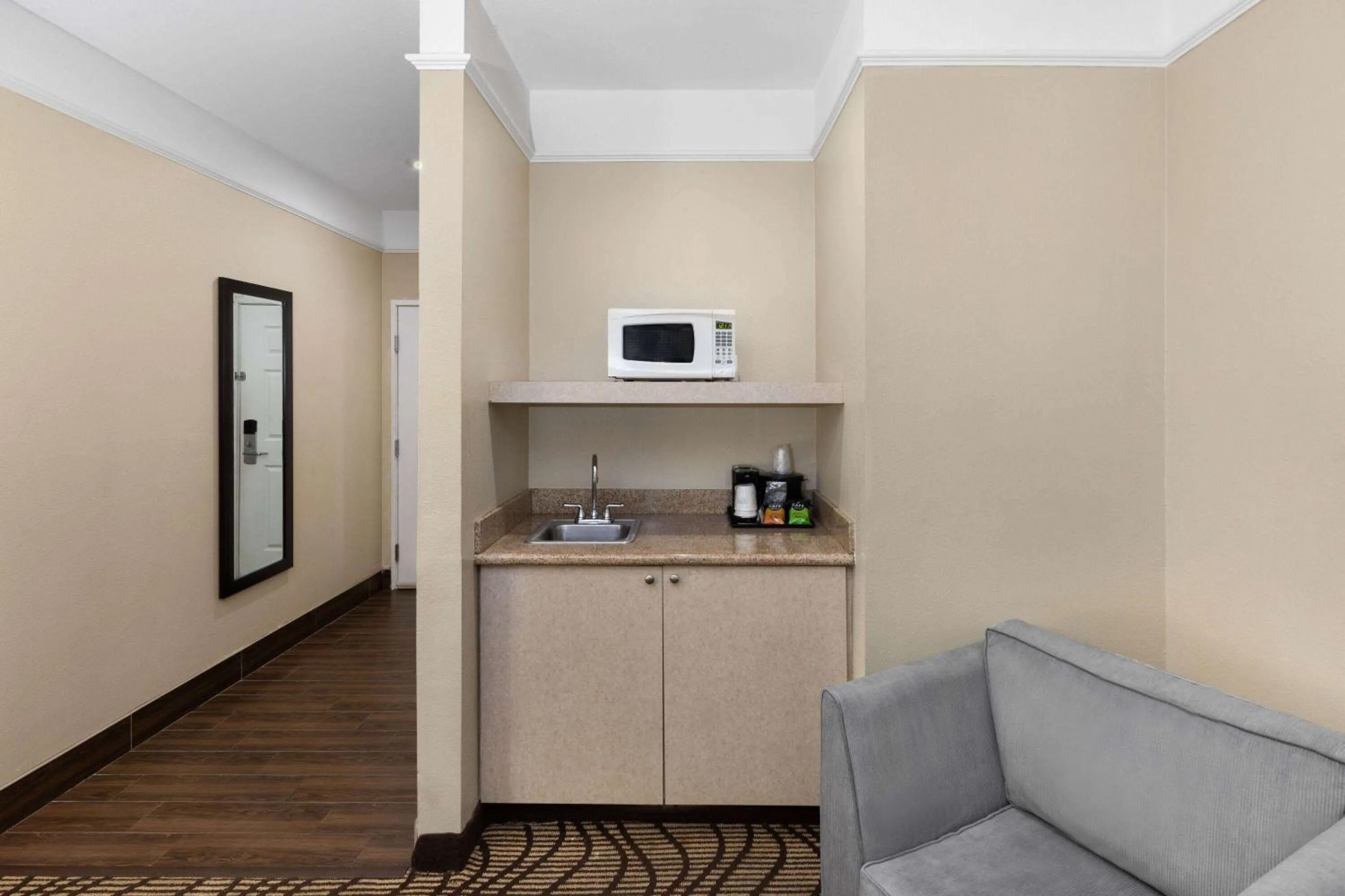 Bed in La Quinta by Wyndham Houma