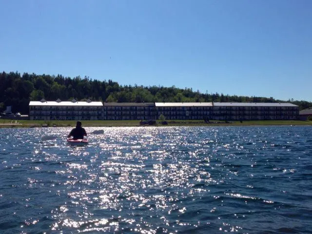 Facade/entrance in Bavarian Haus Lakefront Inn