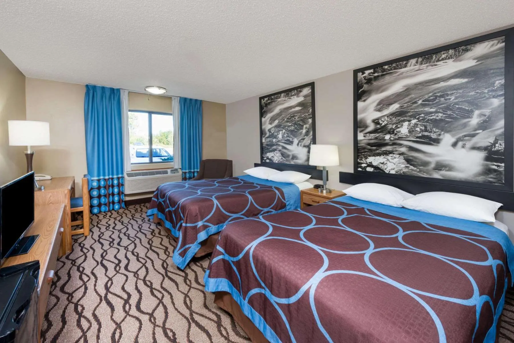 Bed in Super 8 by Wyndham West Plains