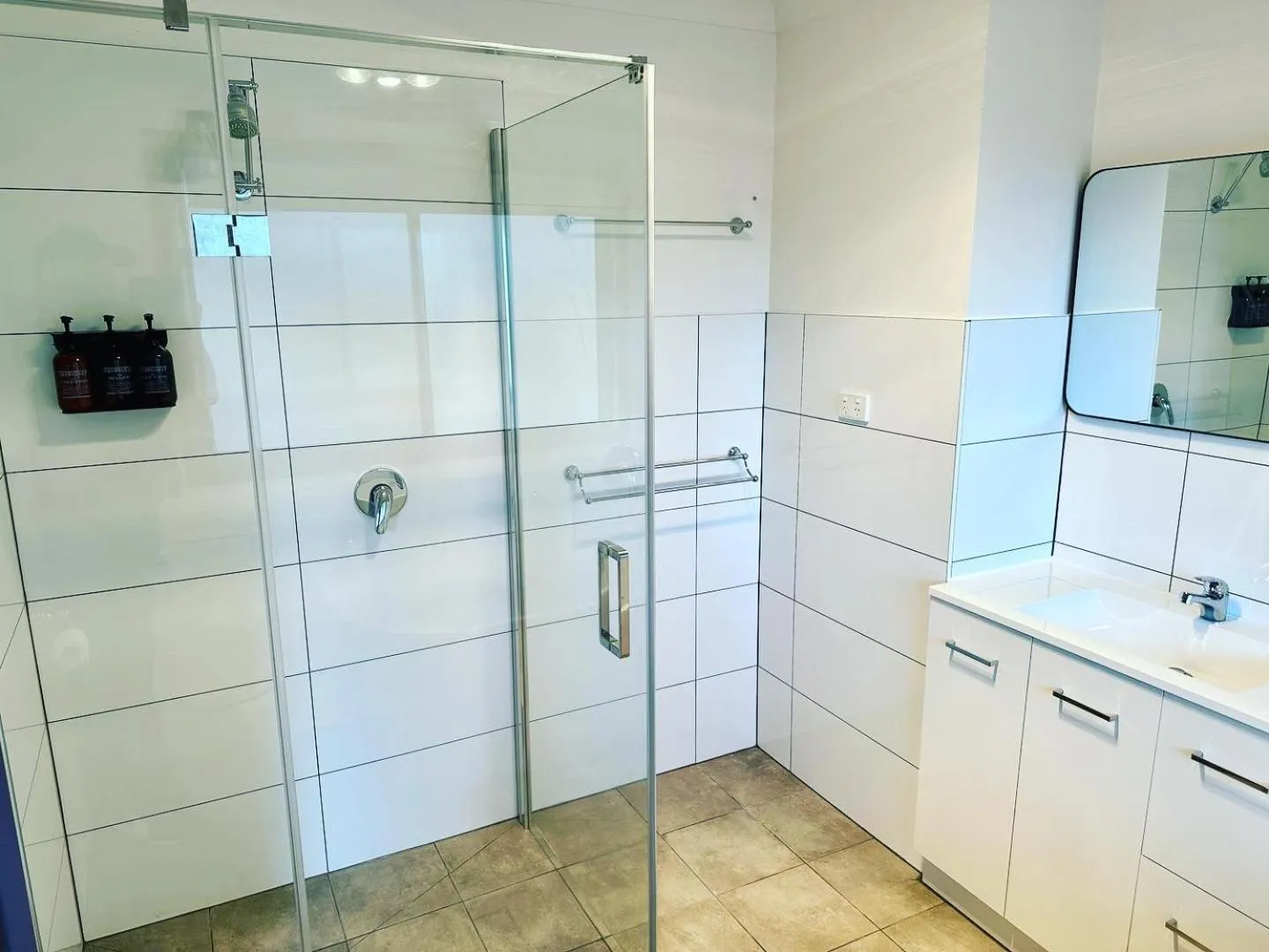 Shower in Pokolbin Village Estate