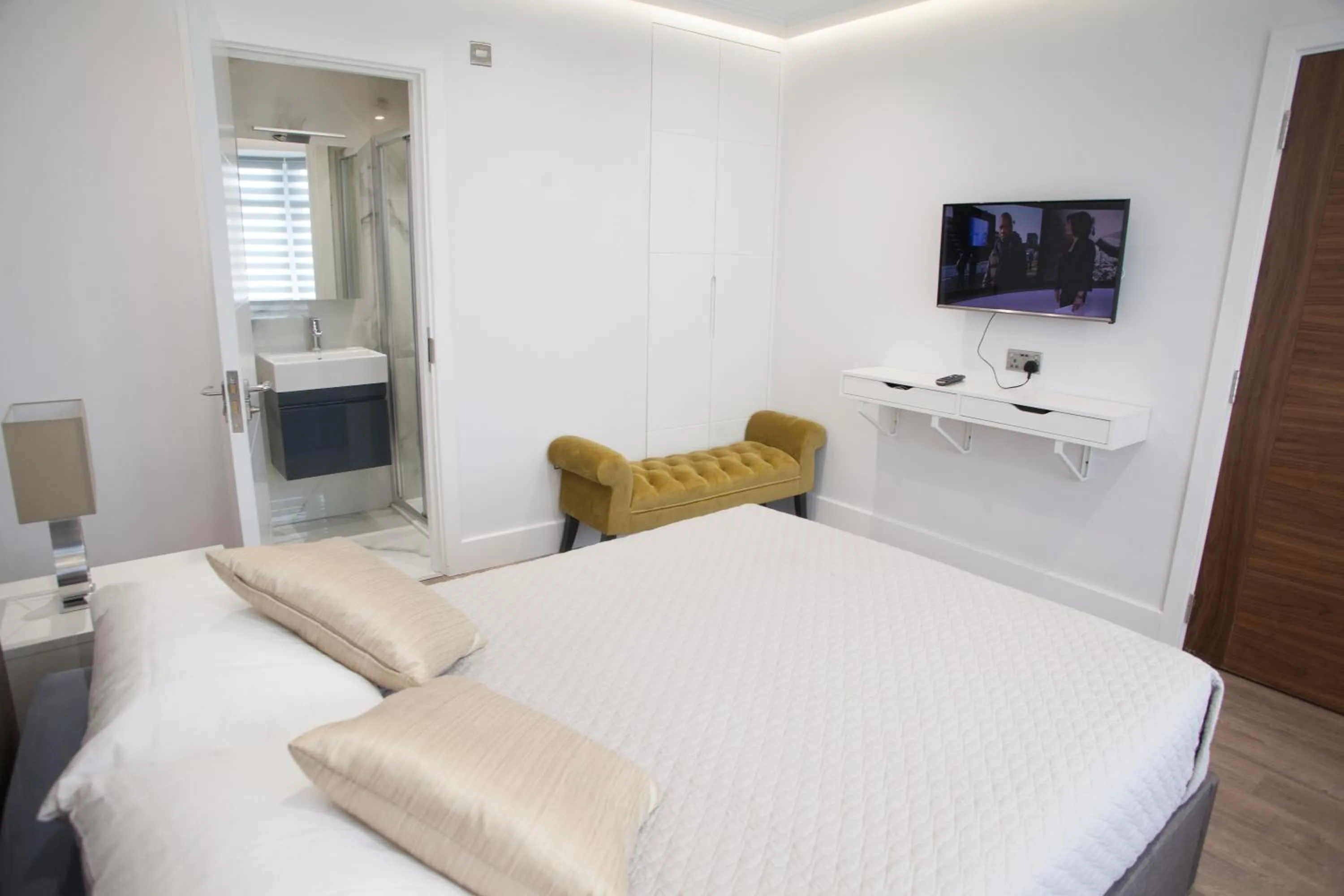 Bed in Goldbeaters House