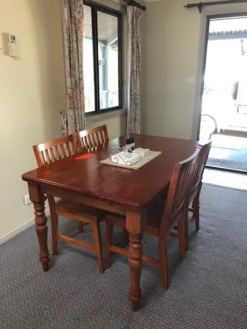 Dining Area in Twin Trees Country Cottages