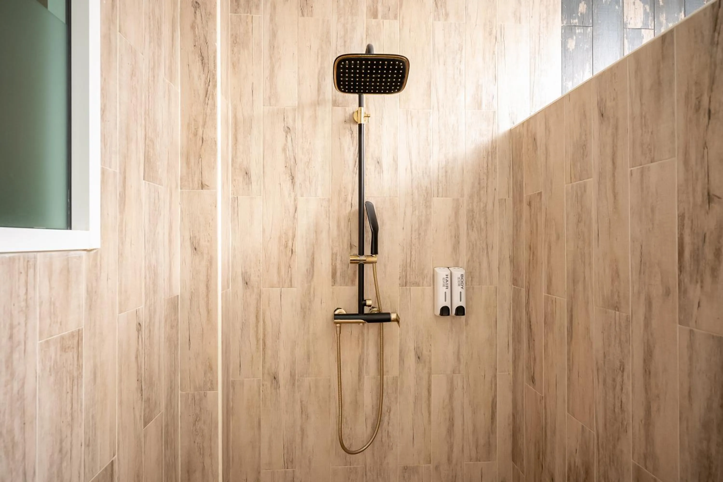 Shower in Tamnanpar Resort