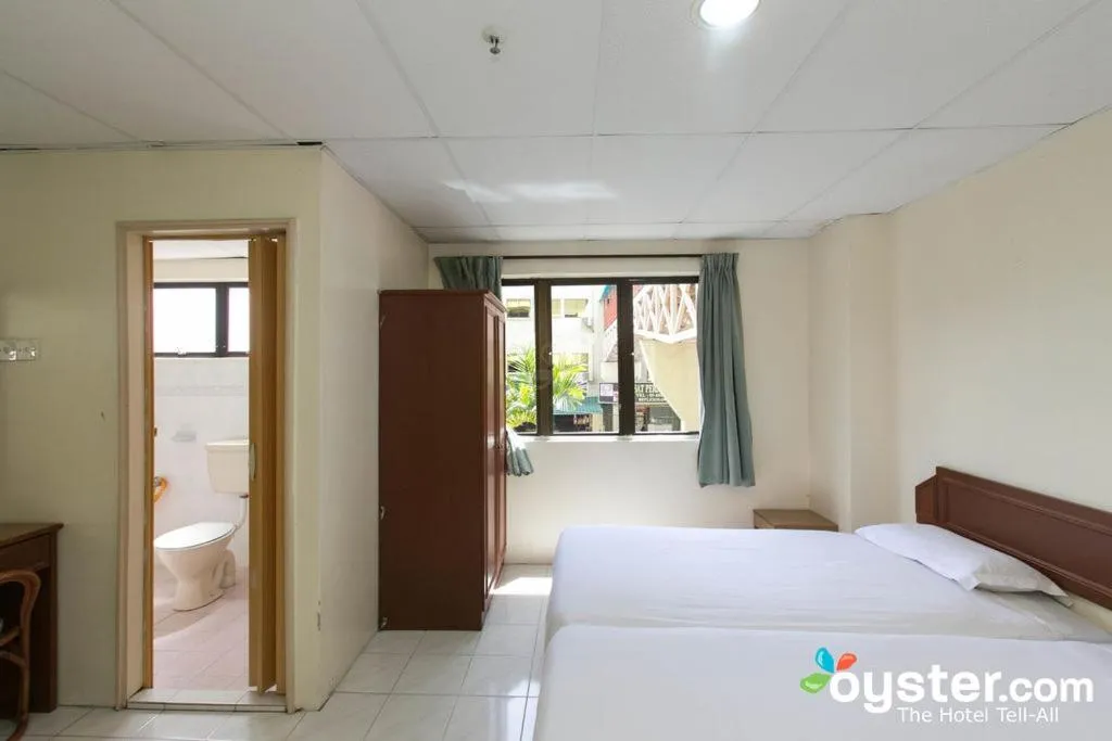 Bedroom, Bed in Coral Bay Resort