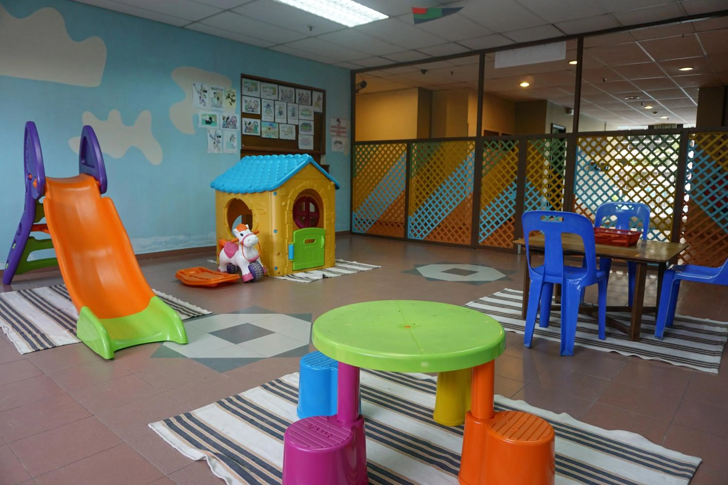 Area and facilities in Coral Bay Resort