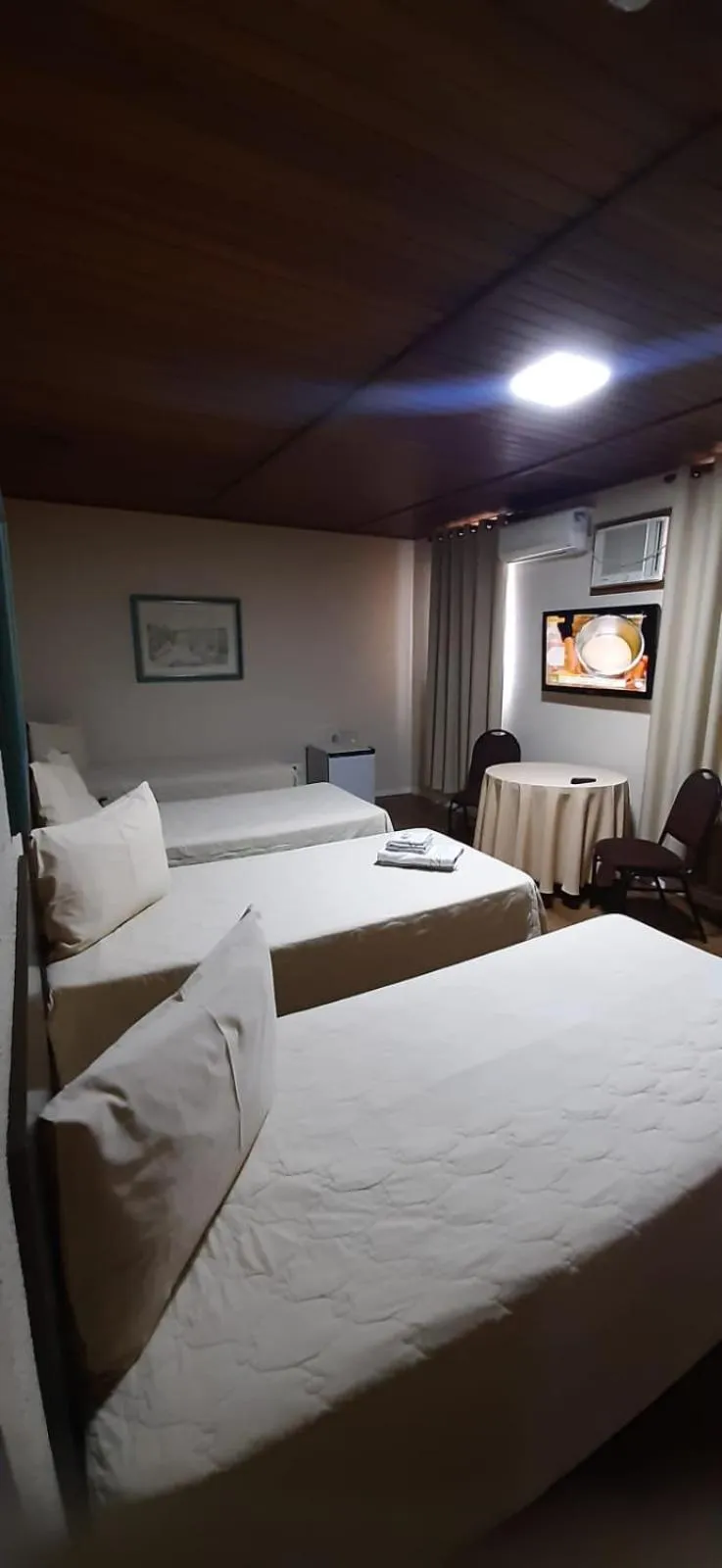 Bathroom, Bed in Skalla Hotel Nova Odessa