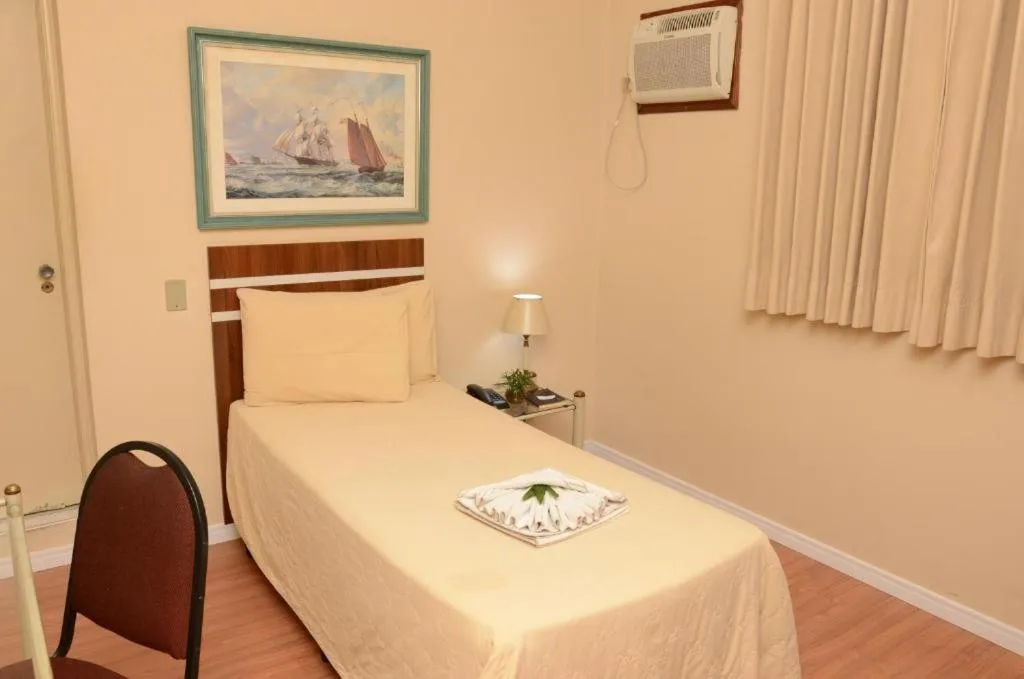 Bathroom, Bed in Skalla Hotel Nova Odessa