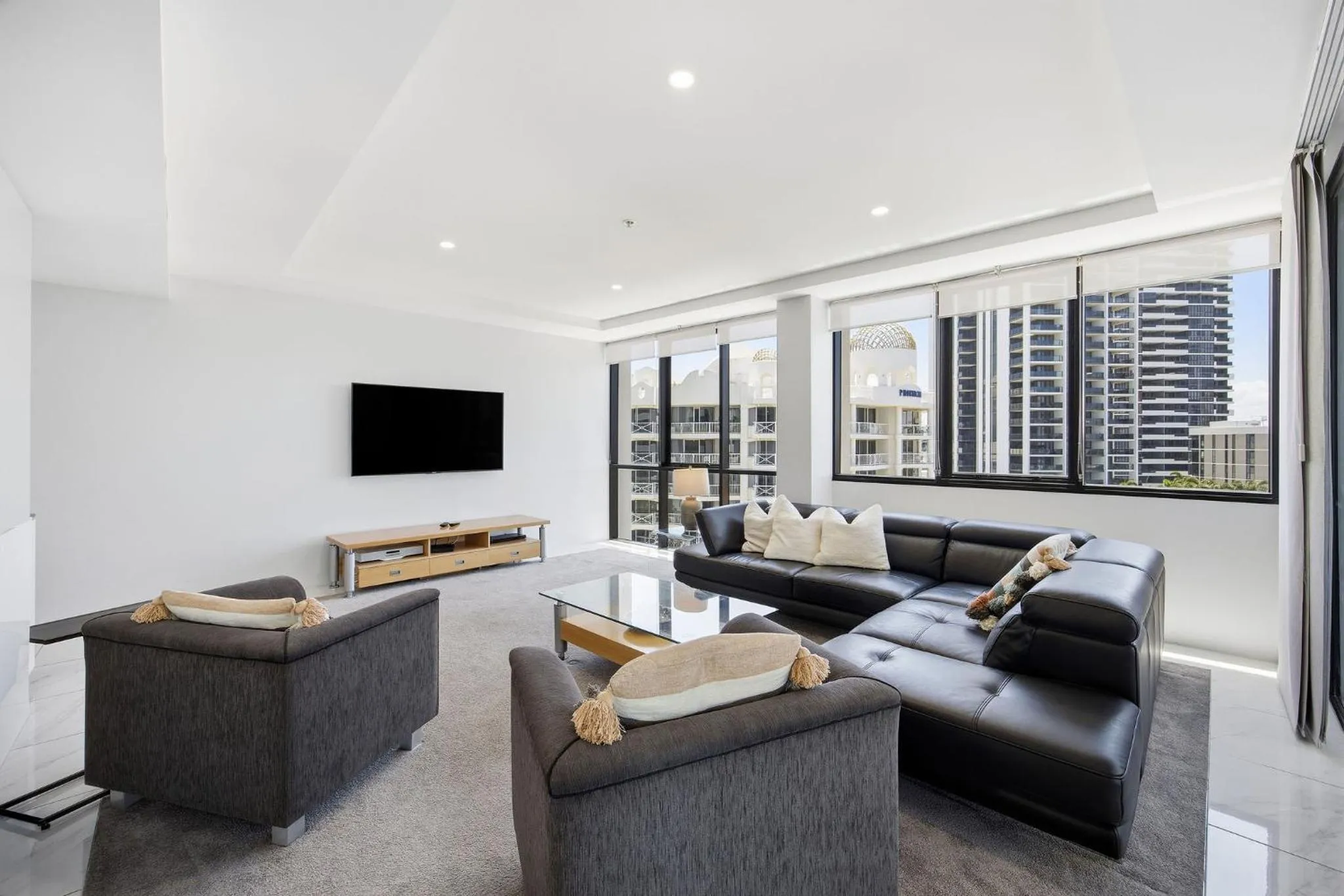 TV and multimedia in Aria Apartments