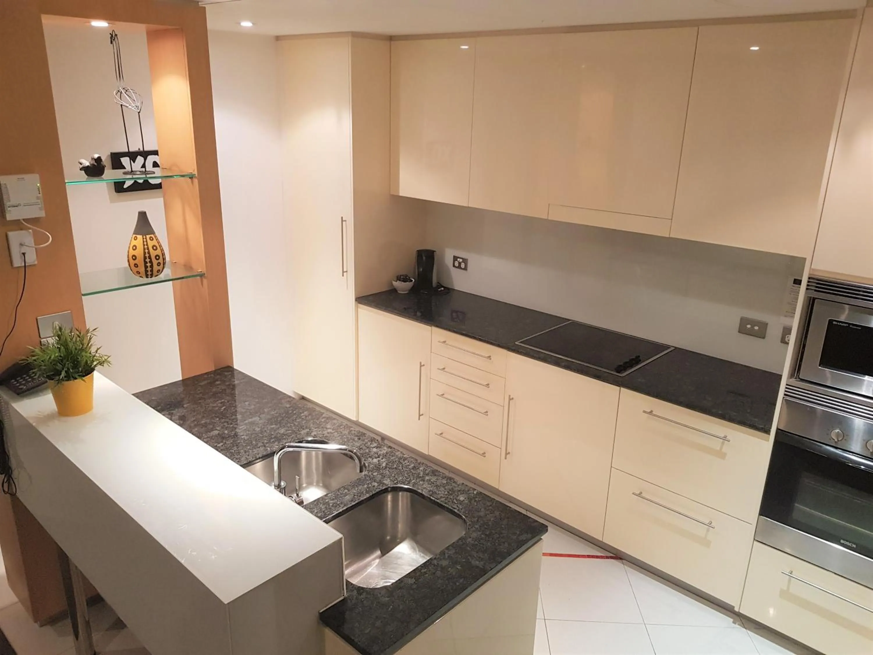 Coffee/tea facilities in Aria Apartments