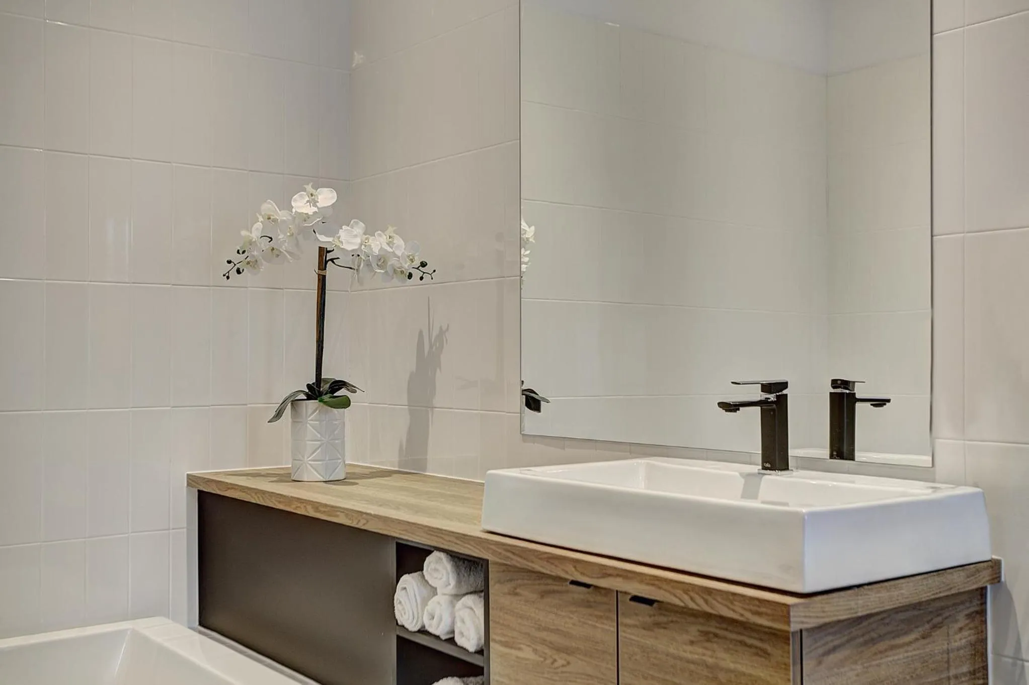 Bathroom in Les Lofts du Centre by Simplissimmo