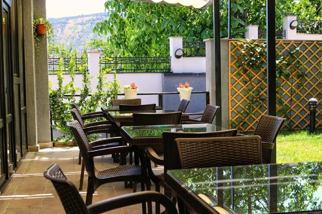 Balcony/Terrace in Alliance Hotel