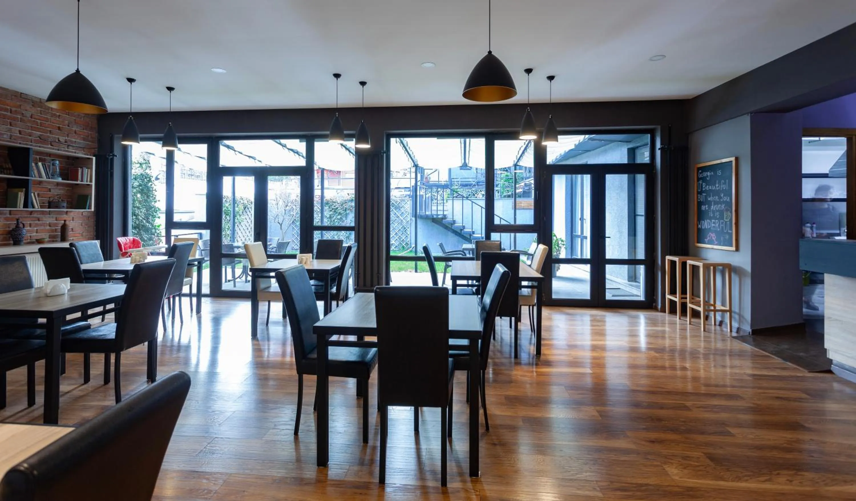 Breakfast in Alliance Hotel