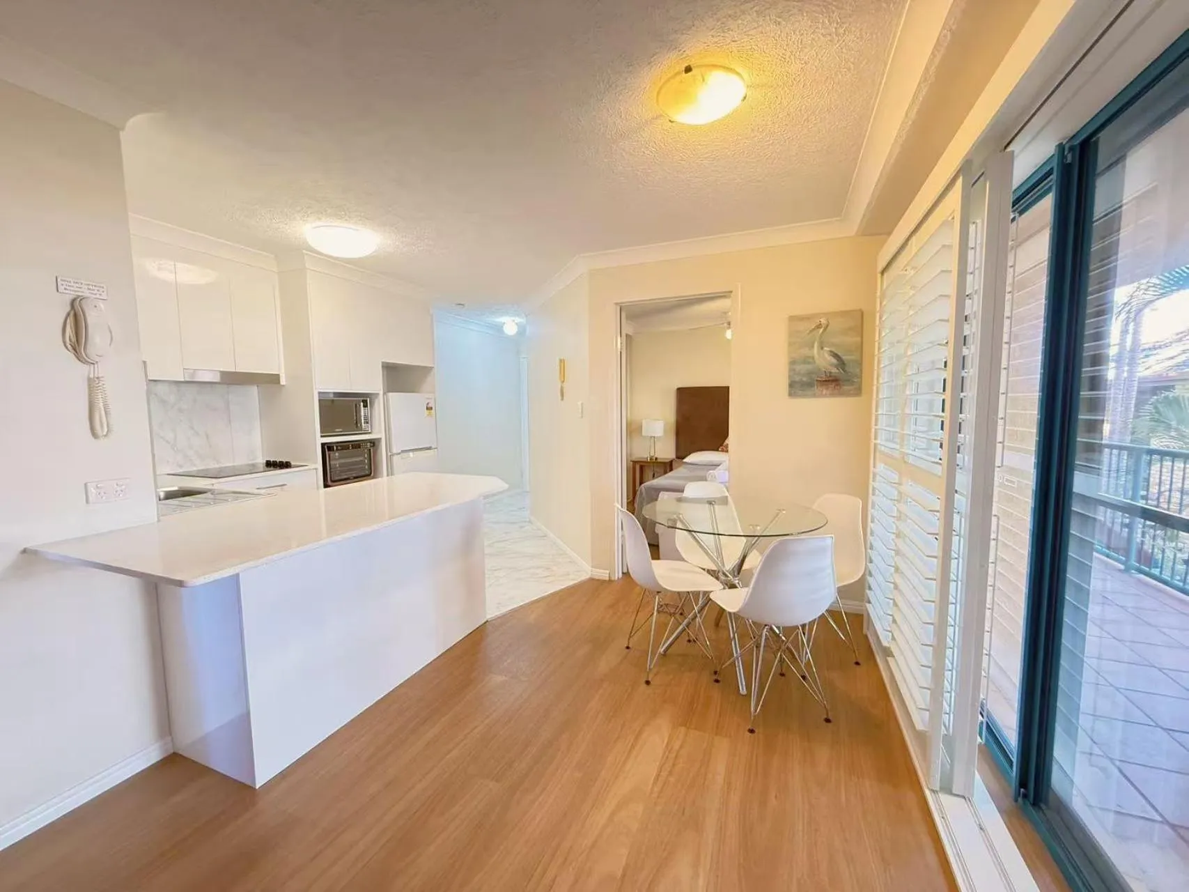 Kitchen or kitchenette in Karana Palms Resort