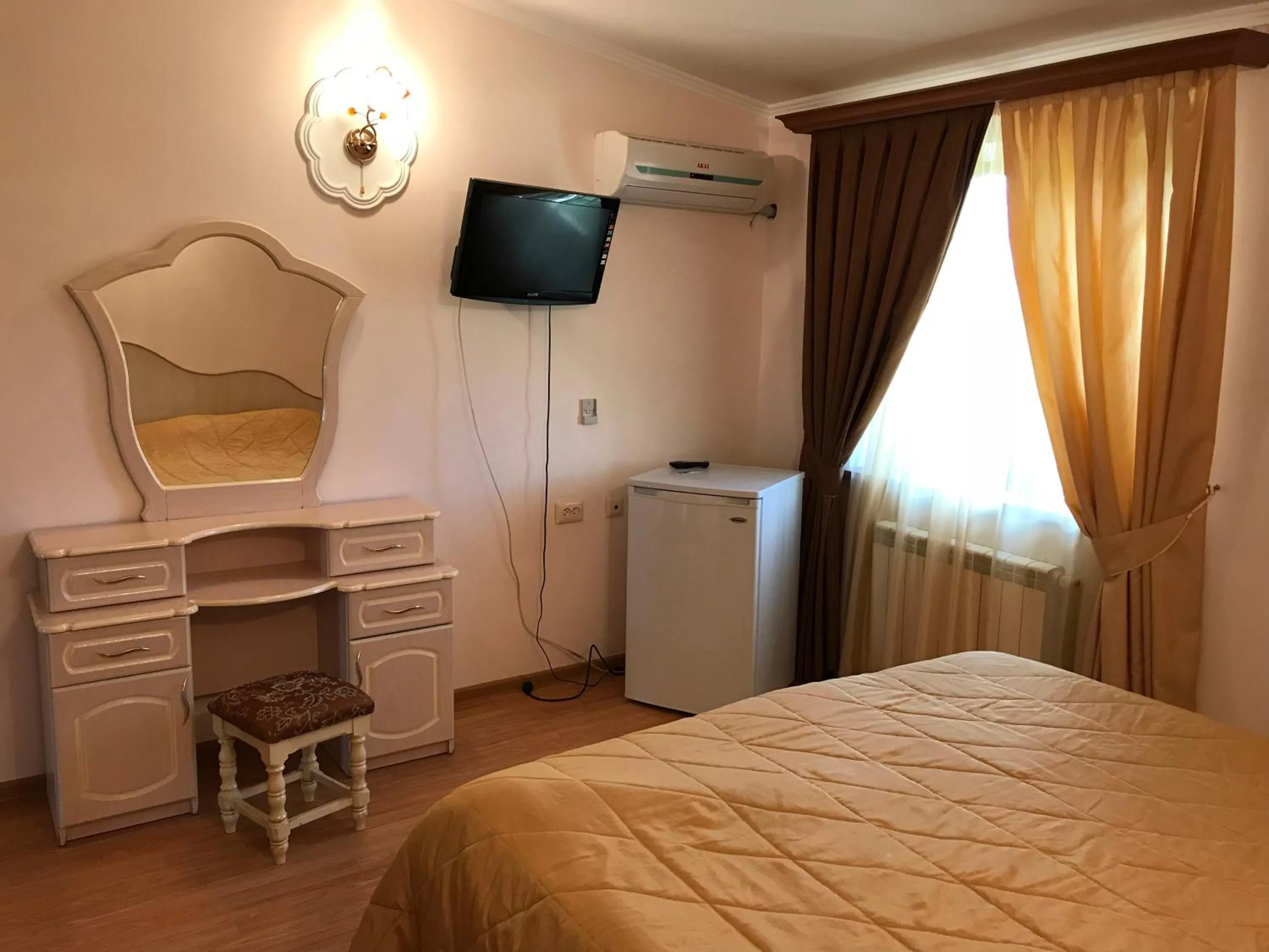 Deluxe Double Room with Shower in Armenia VanSevan Hotel