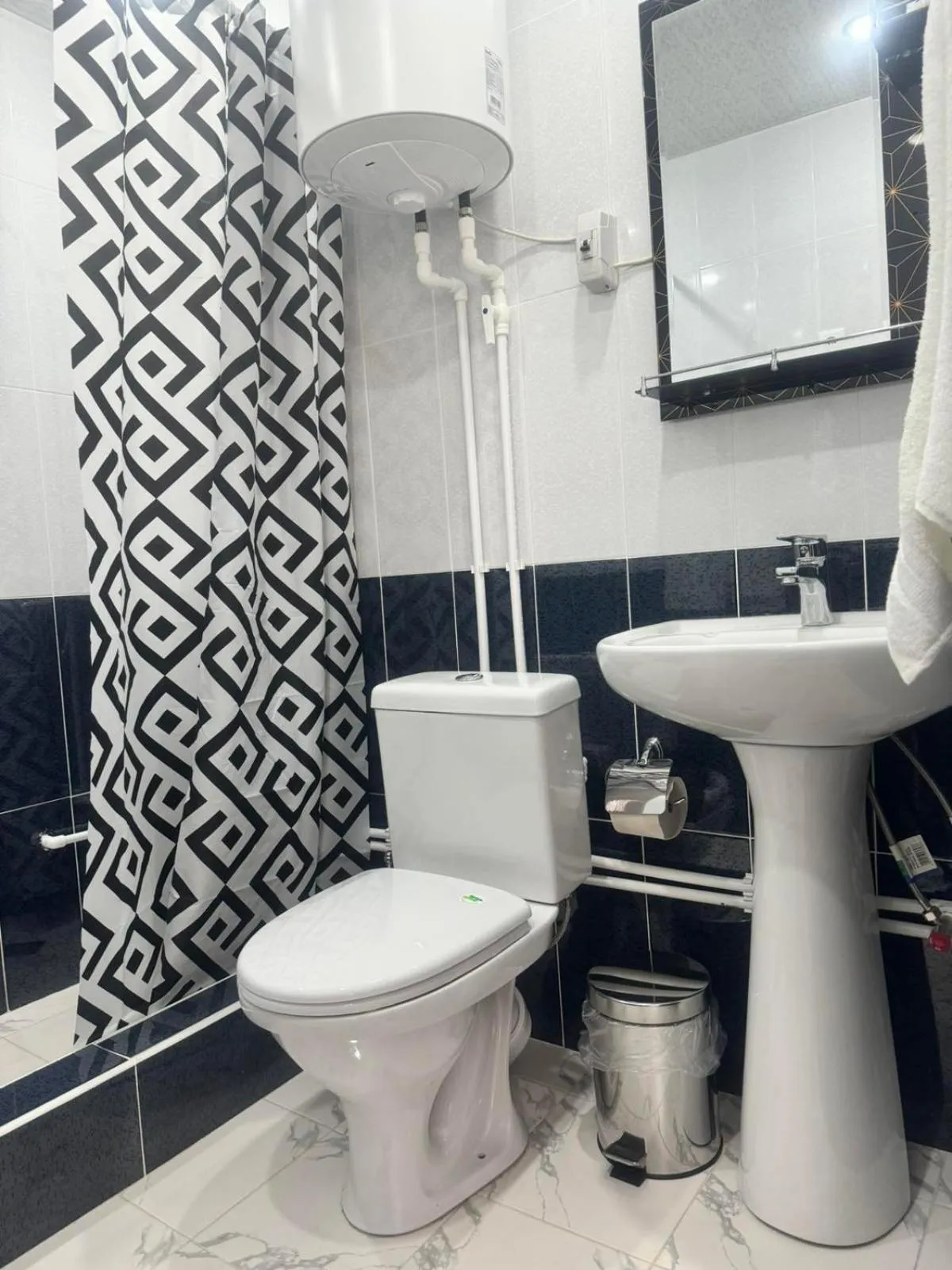 Triple Room with Bathroom in Armenia VanSevan Hotel