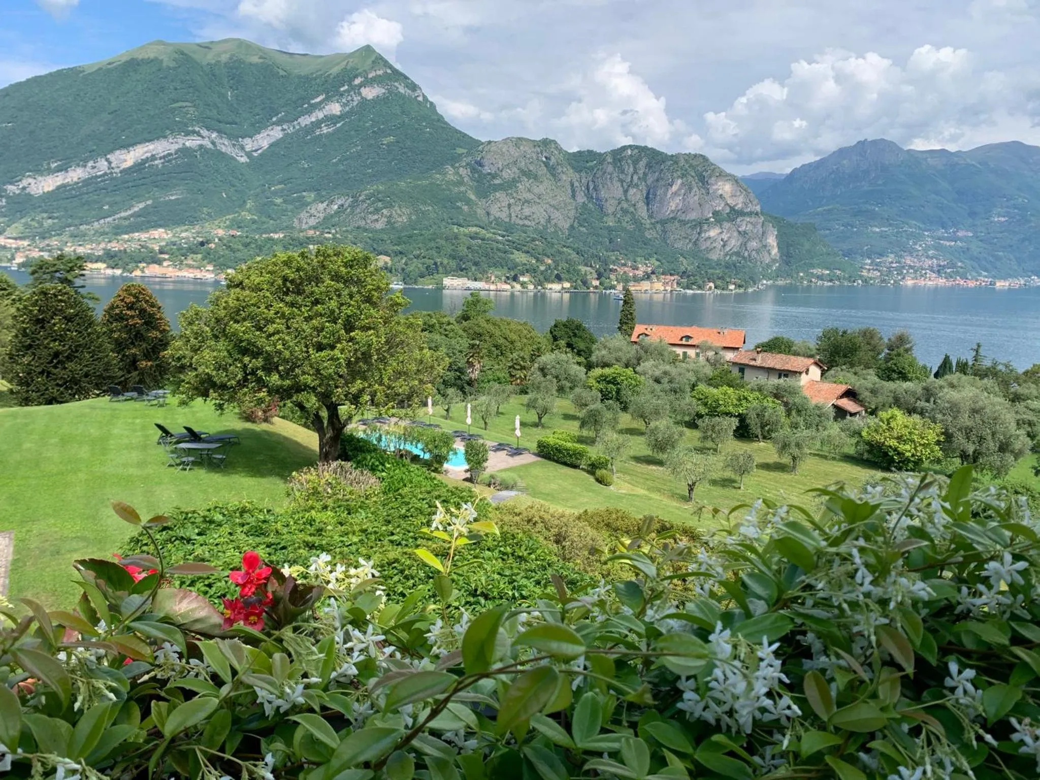 Garden view in Il Poggio Di Bellagio