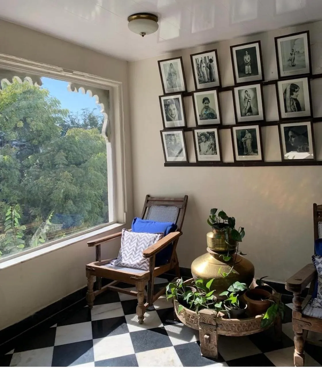 Seating area in Hotel Udai Kothi