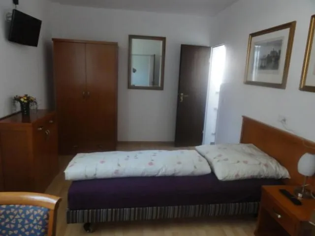 Day, Bed in Hotel Mila