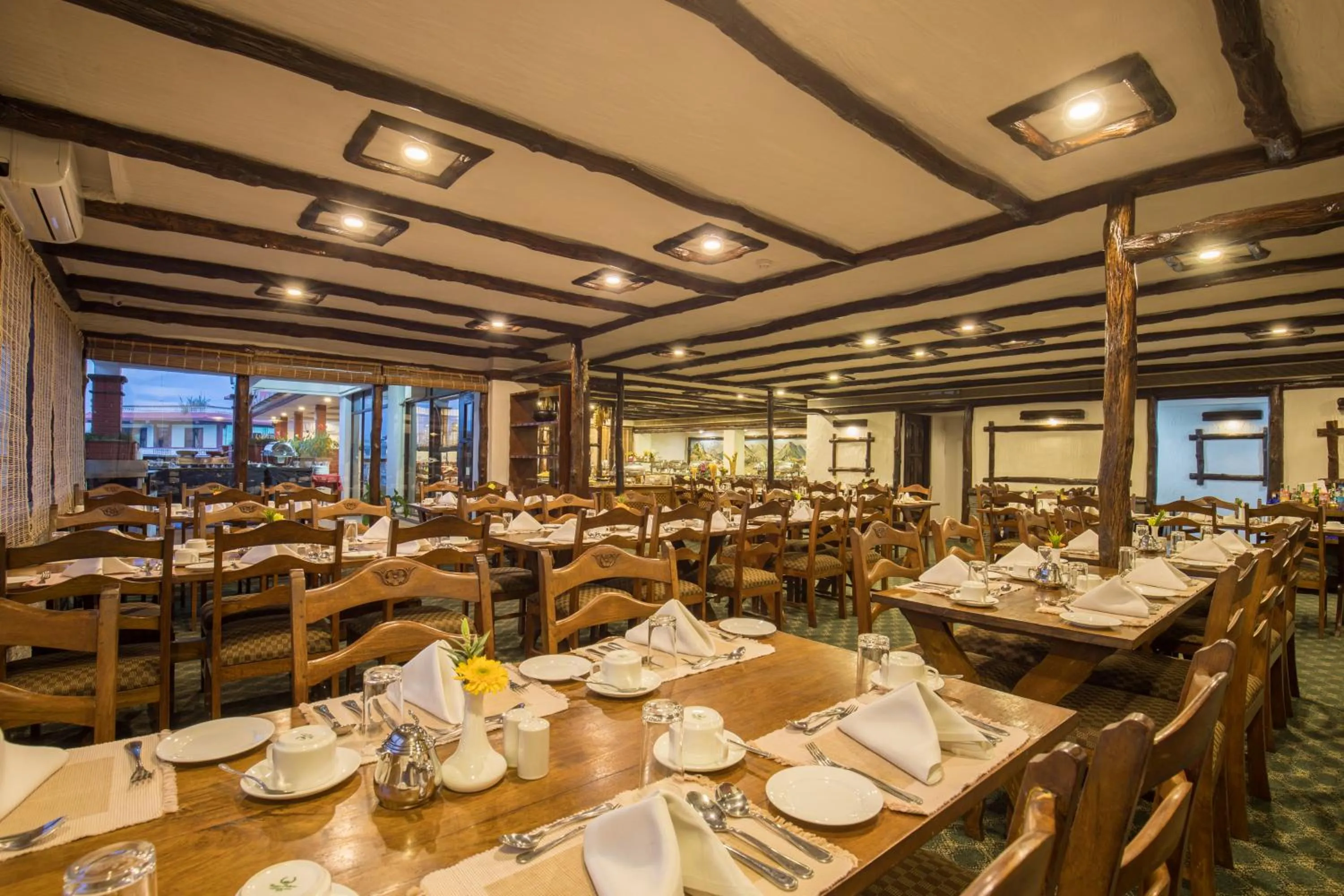 Restaurant/places to eat in Hotel Pokhara Grande